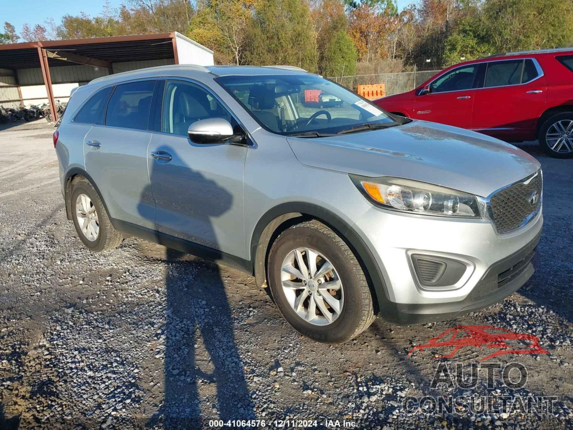 KIA SORENTO 2017 - 5XYPG4A37HG279057