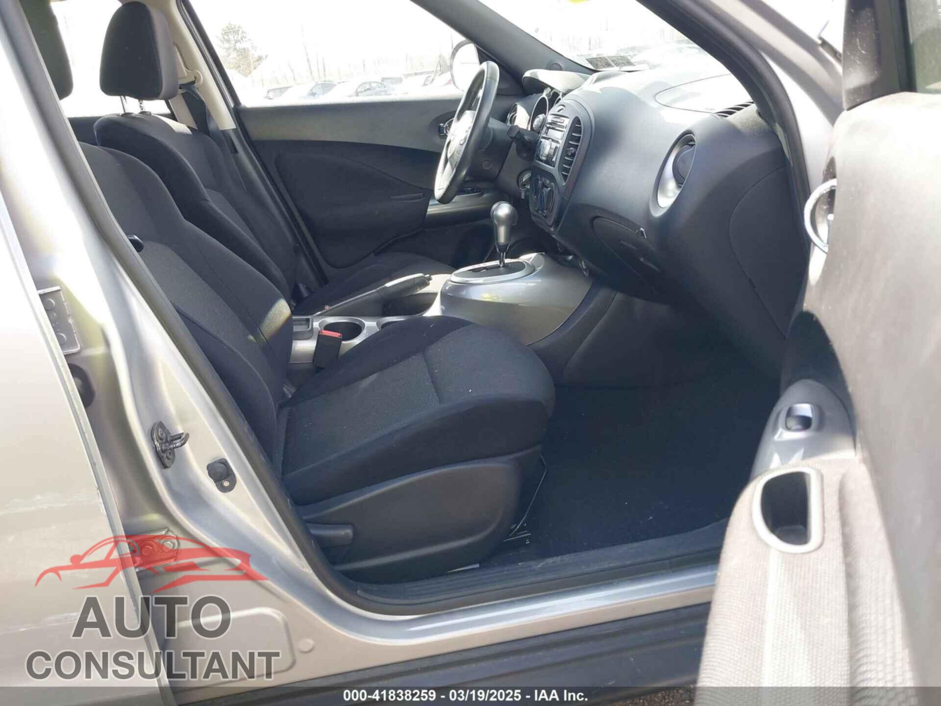 NISSAN JUKE 2011 - JN8AF5MVXBT012877