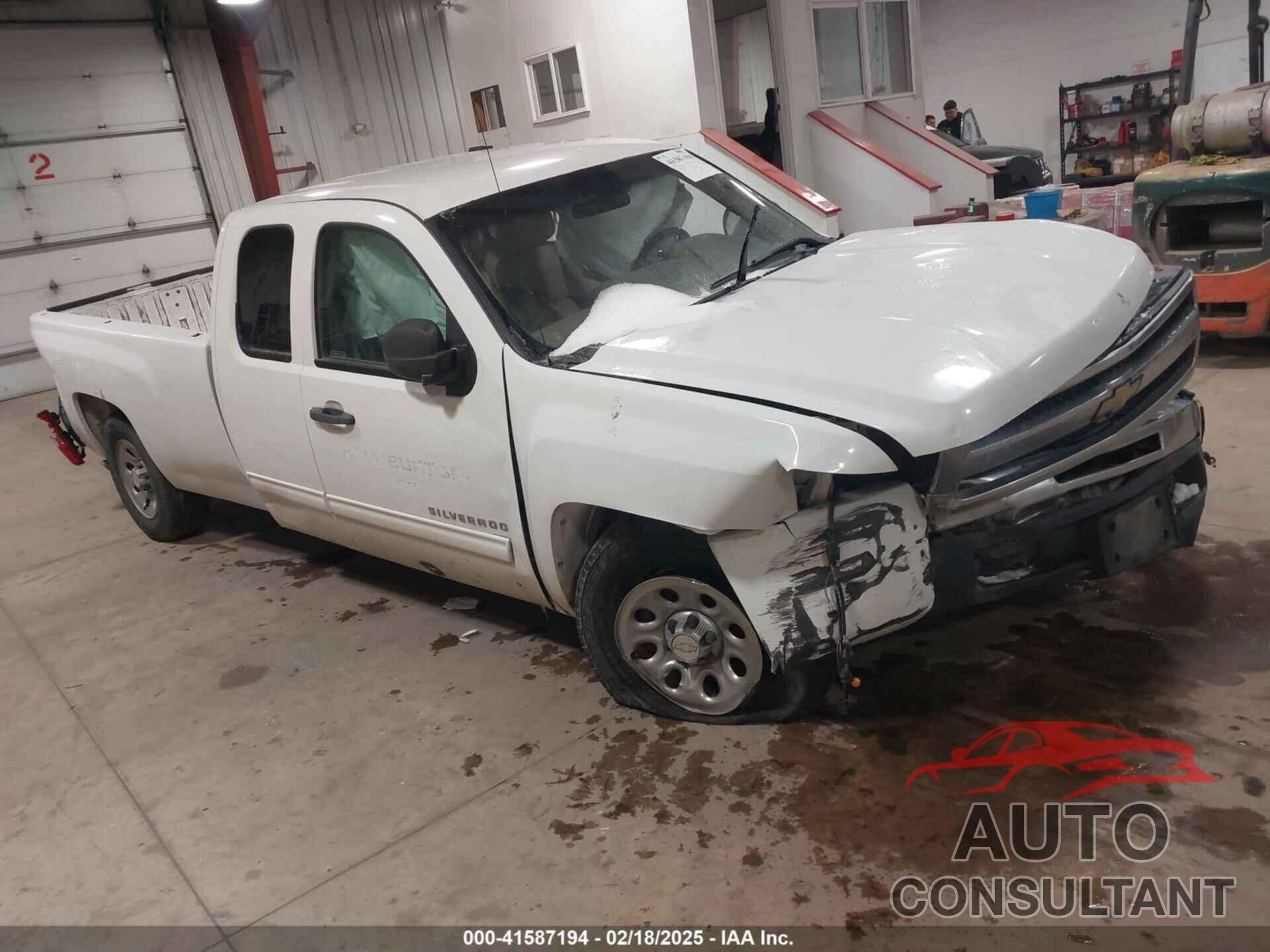 CHEVROLET SILVERADO 1500 2011 - 1GCRKSE07BZ417166