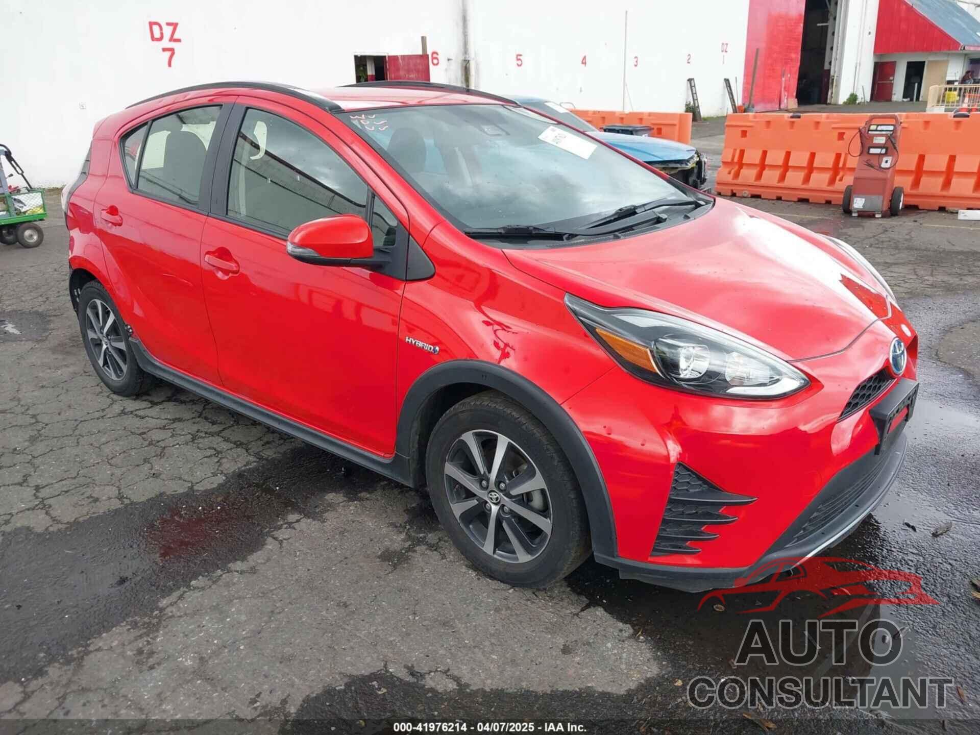 TOYOTA PRIUS C 2018 - JTDKDTB34J1604846