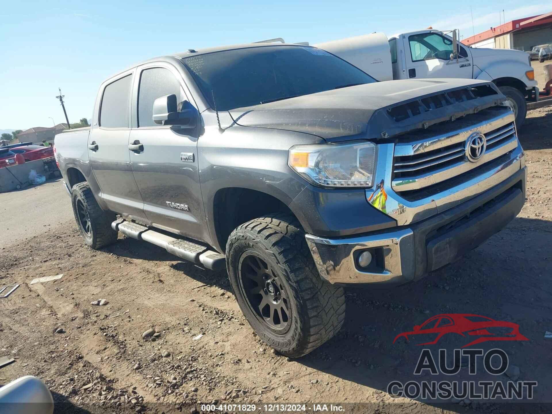 TOYOTA TUNDRA 2017 - 5TFDW5F18HX608090