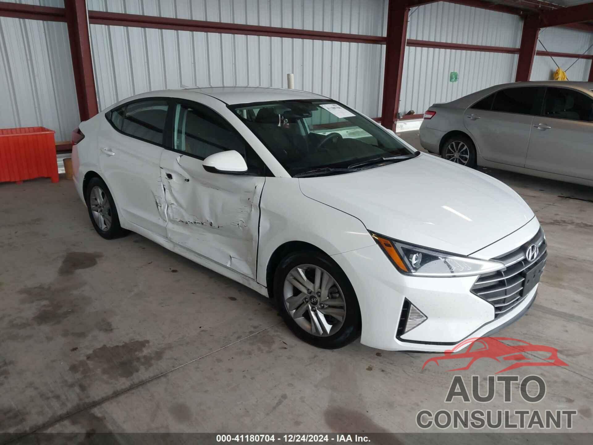 HYUNDAI ELANTRA 2020 - 5NPD84LF8LH569090