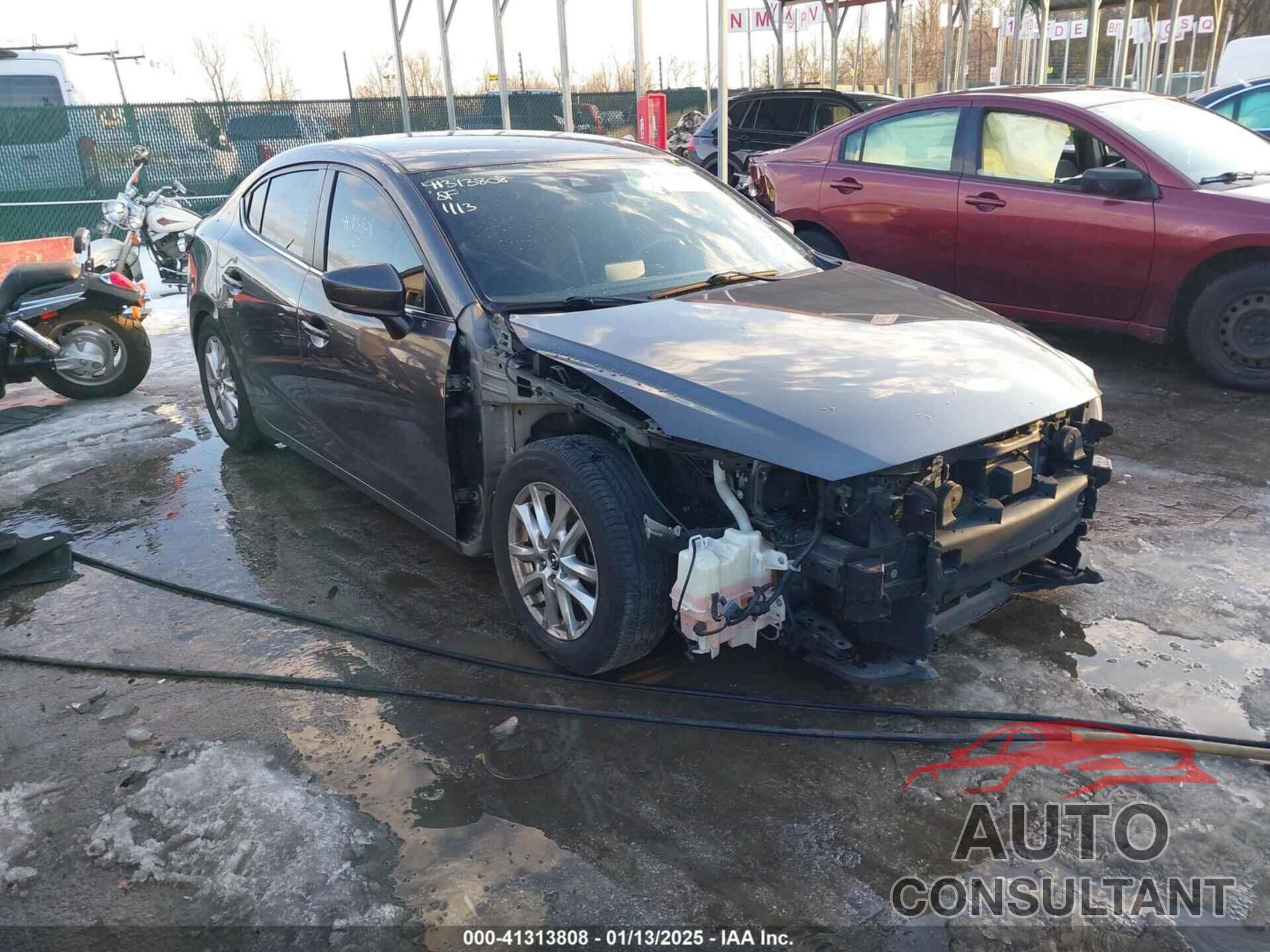 MAZDA MAZDA3 2018 - 3MZBN1U71JM229418