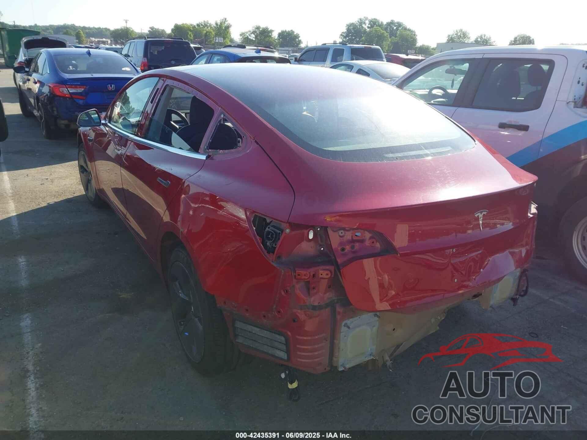 TESLA MODEL 3 2018 - 5YJ3E1EA5JF037831