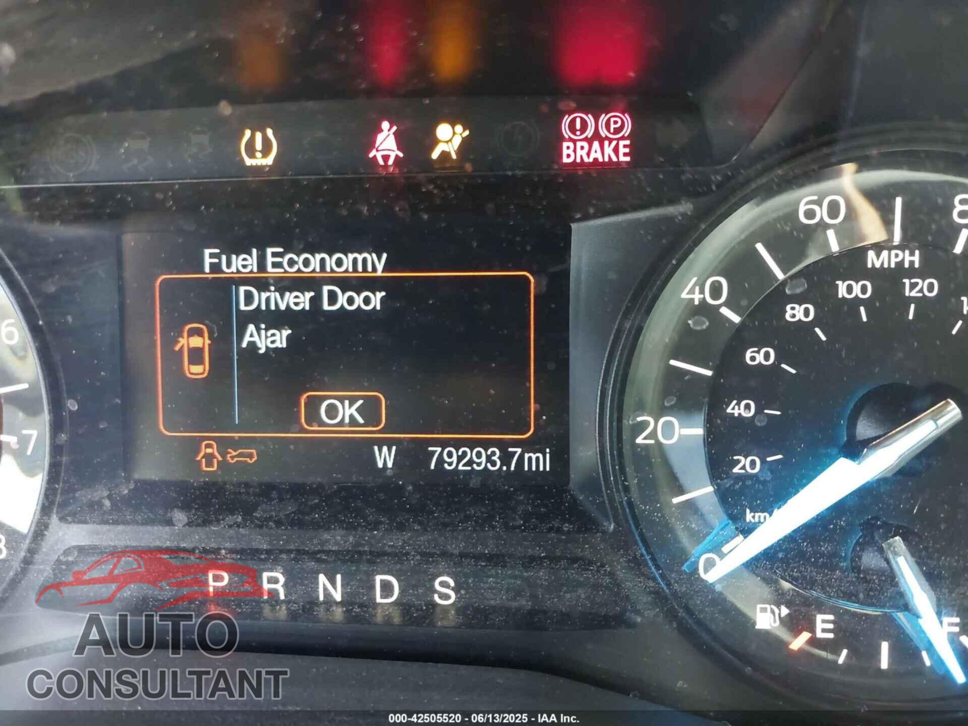 FORD EXPLORER 2018 - 1FM5K7D80JGA32007