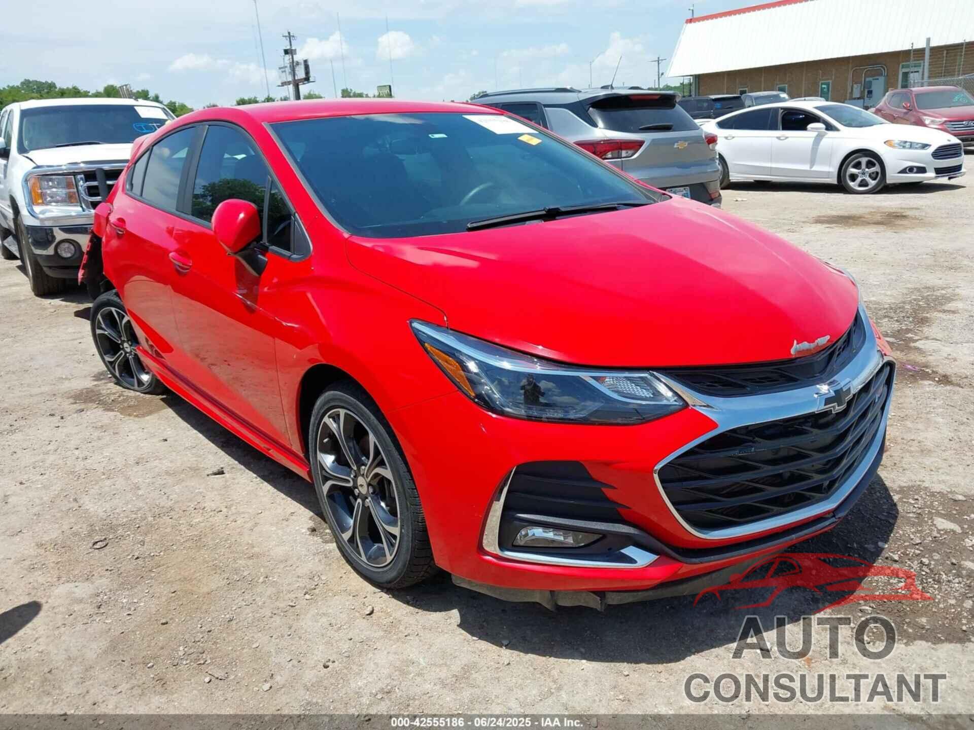 CHEVROLET CRUZE 2019 - 3G1BE6SM7KS537515