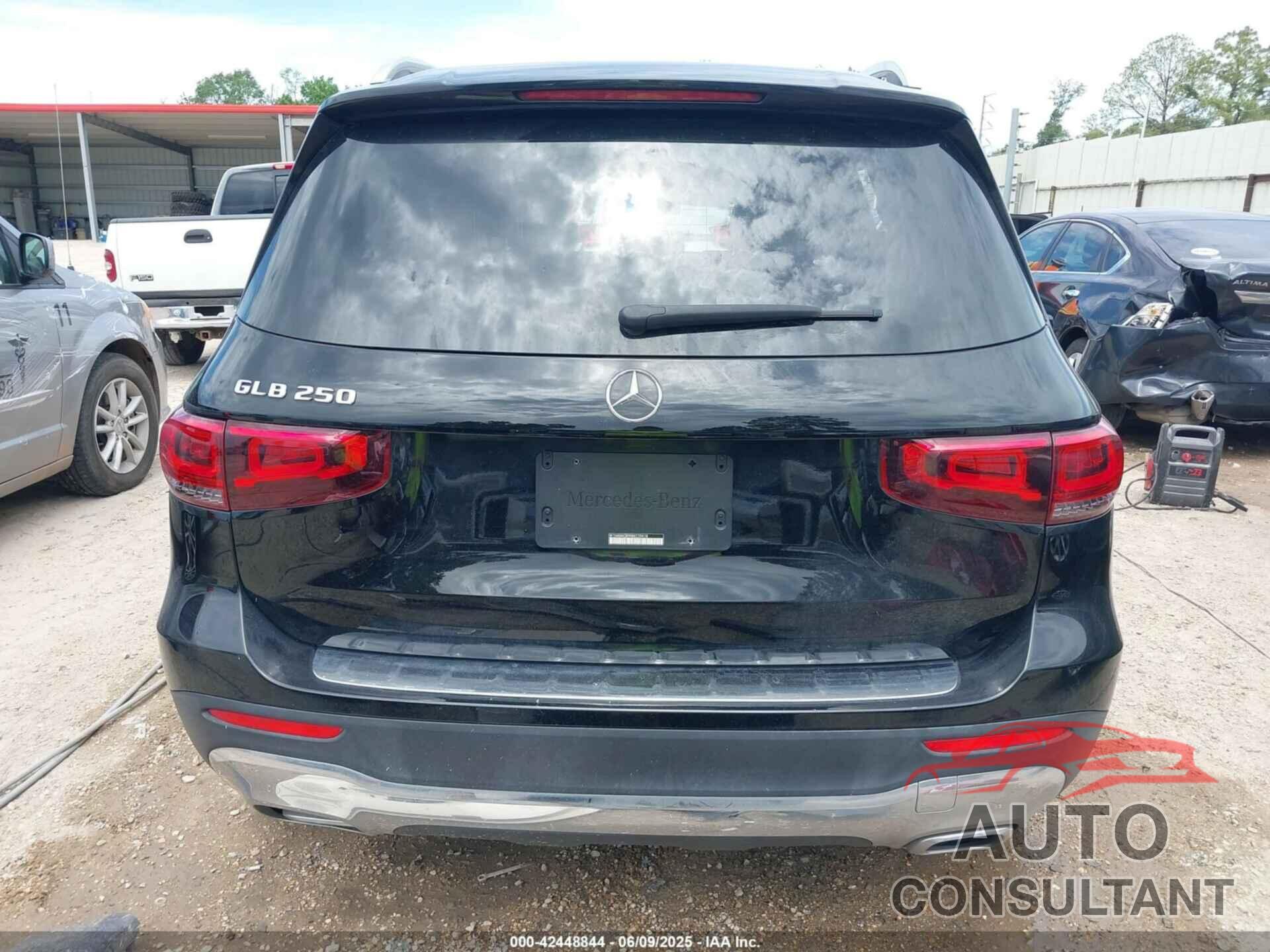 MERCEDES-BENZ GLB 250 2022 - W1N4M4GB9NW239418