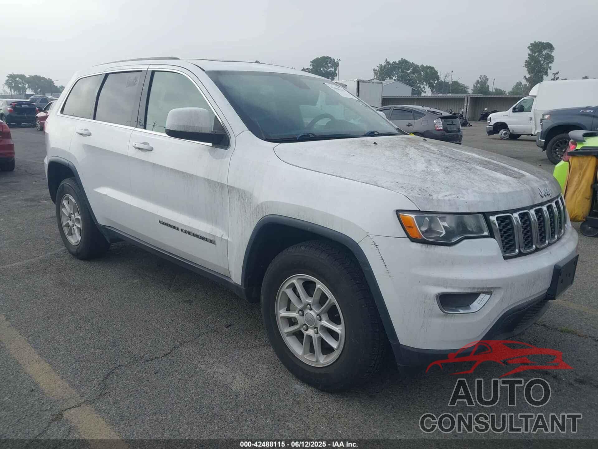 JEEP GRAND CHEROKEE 2018 - 1C4RJEAG1JC185527