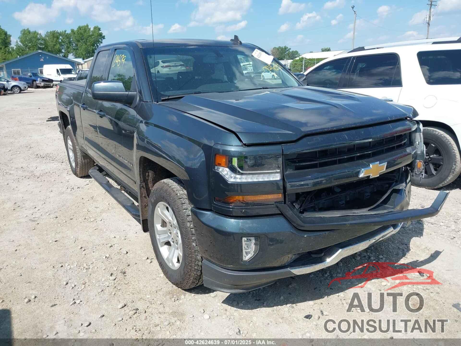 CHEVROLET SILVERADO 1500 2018 - 1GCVKREC6JZ188401