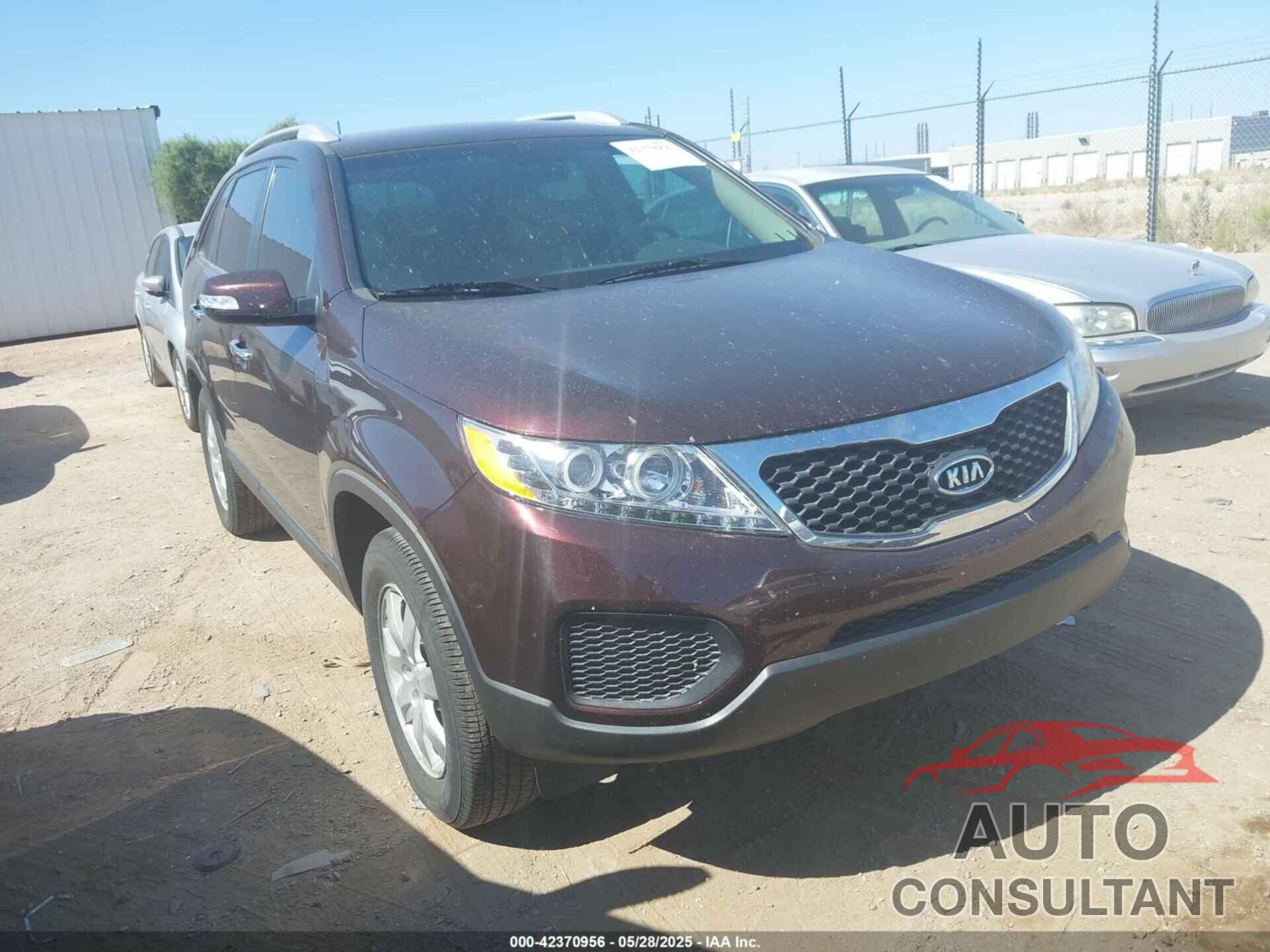 KIA SORENTO 2011 - 5XYKT4A2XBG125303