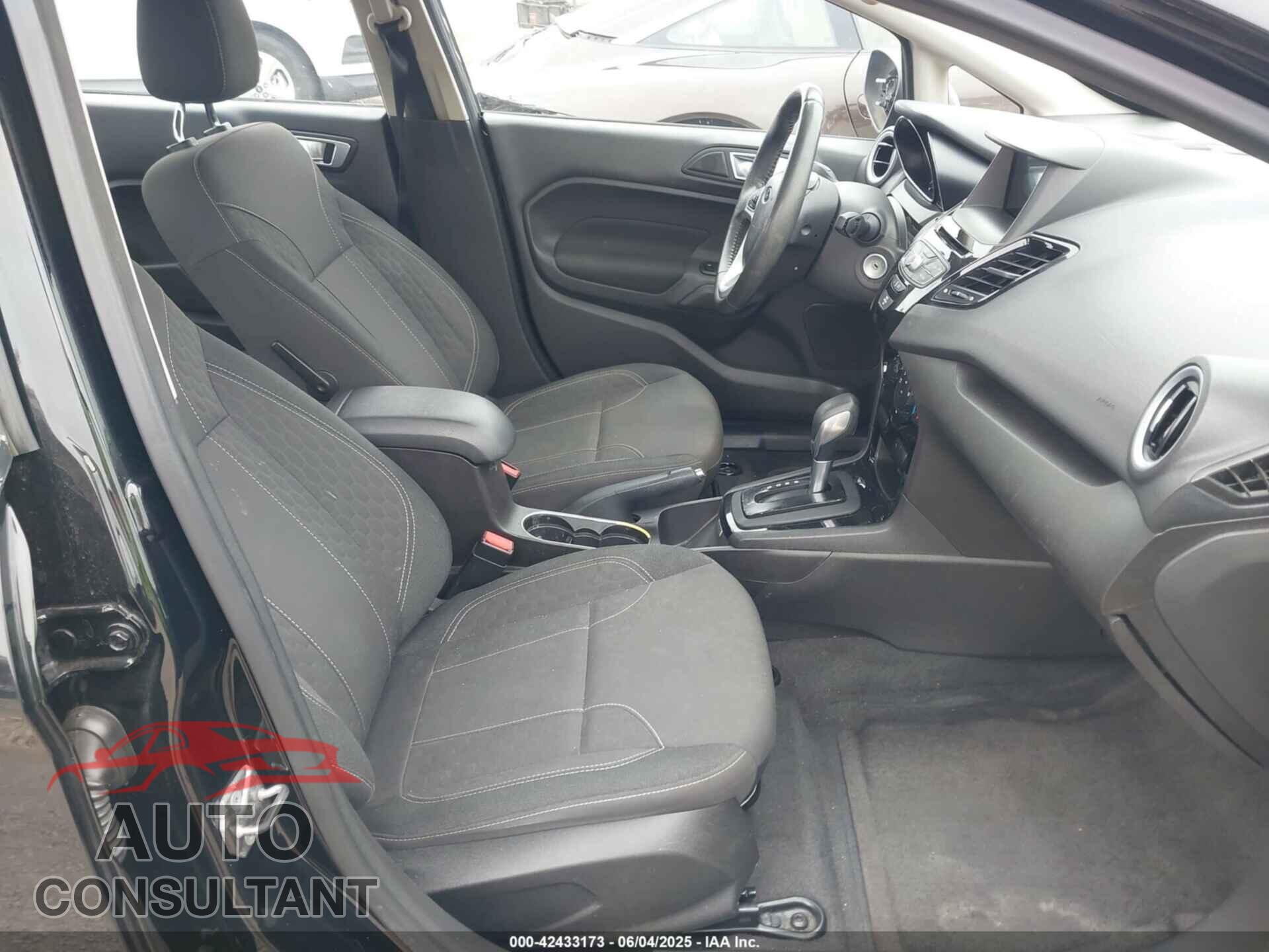 FORD FIESTA 2016 - 3FADP4BJ6GM107996