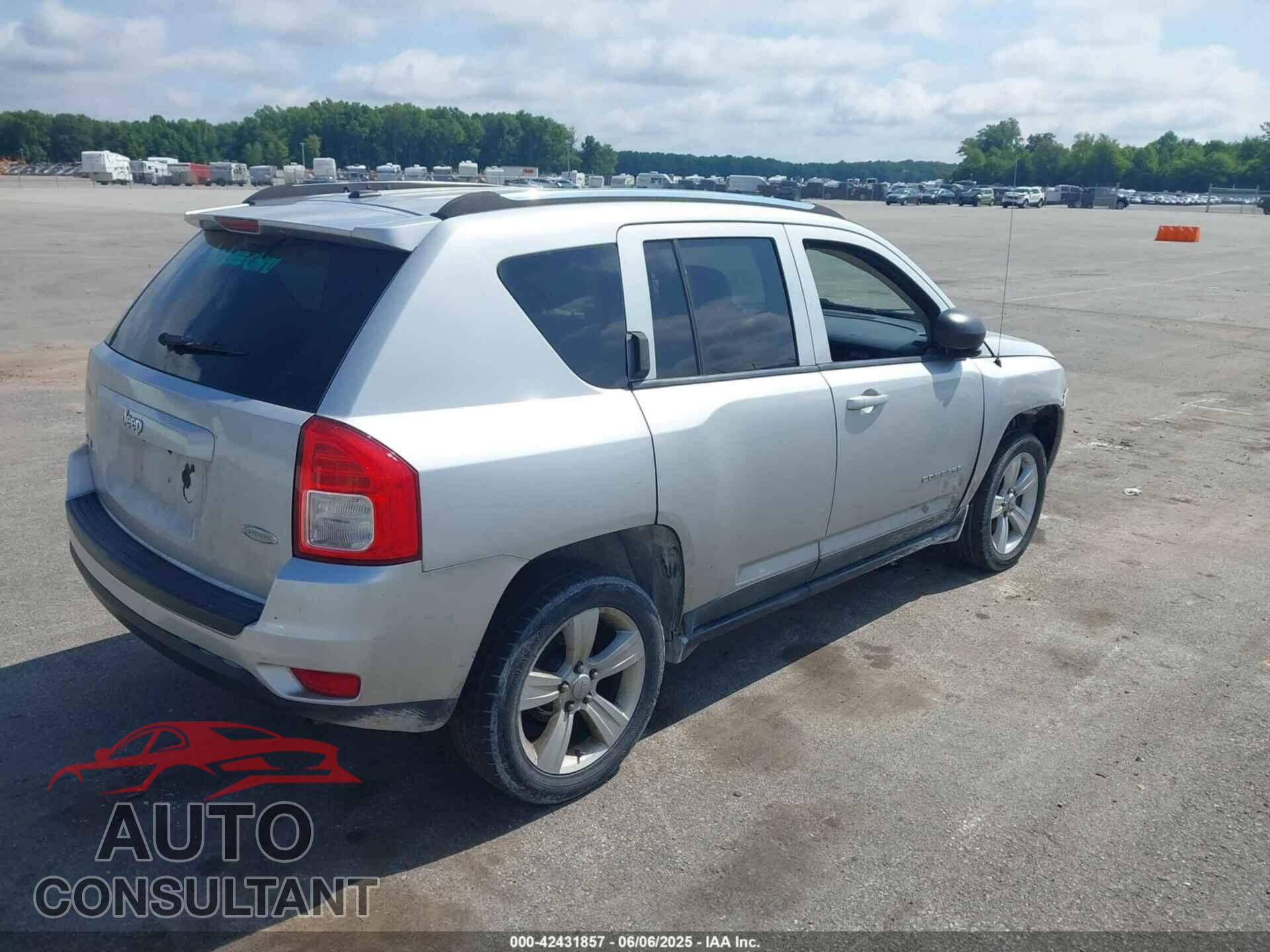 JEEP COMPASS 2011 - 1J4NF1FB3BD211007