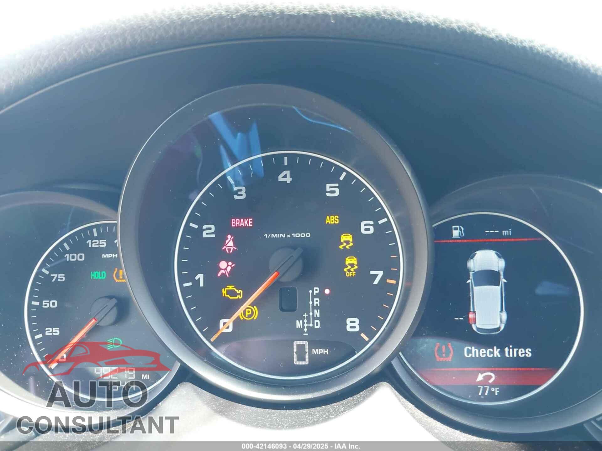 PORSCHE CAYENNE 2016 - WP1AA2A26GLA09709