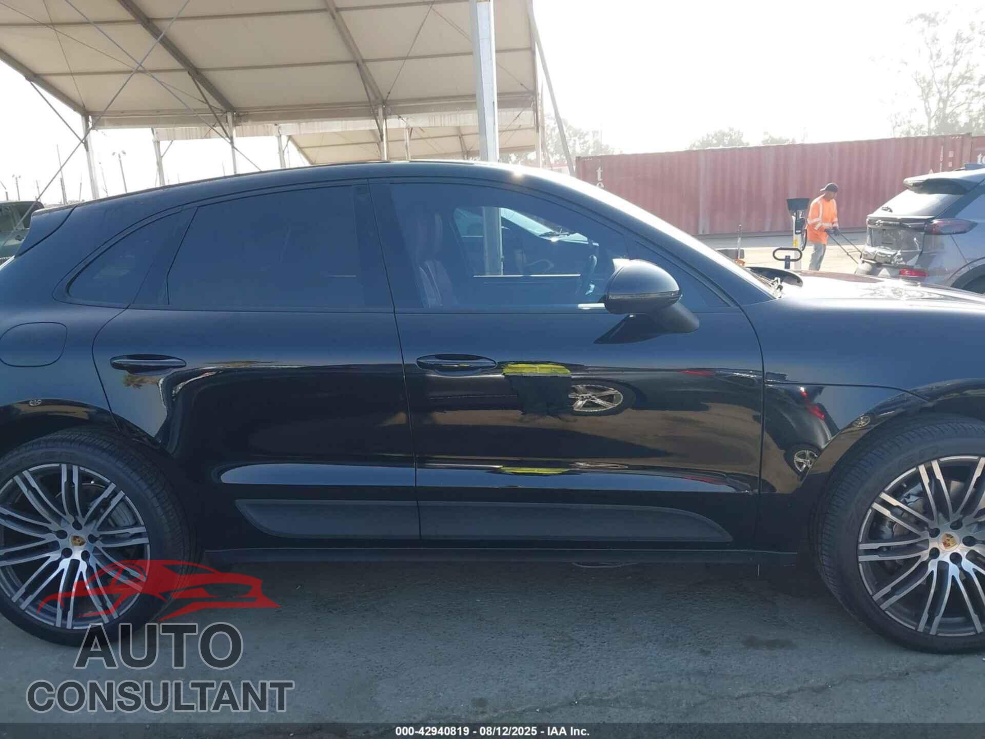 PORSCHE MACAN 2015 - WP1AB2A58FLB42655