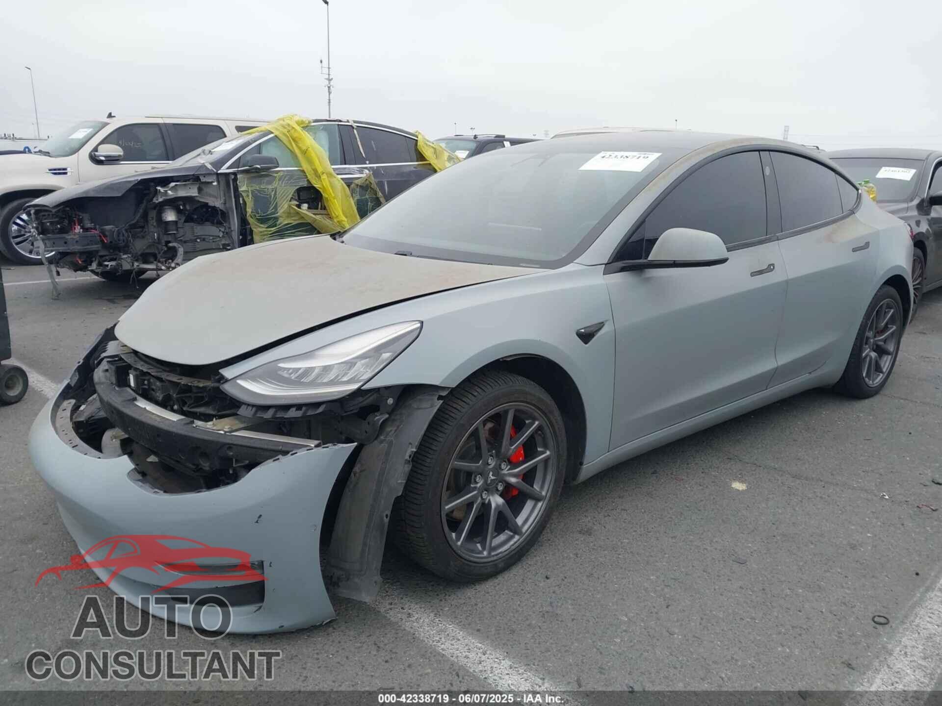 TESLA MODEL 3 2018 - 5YJ3E1EA5JF077617