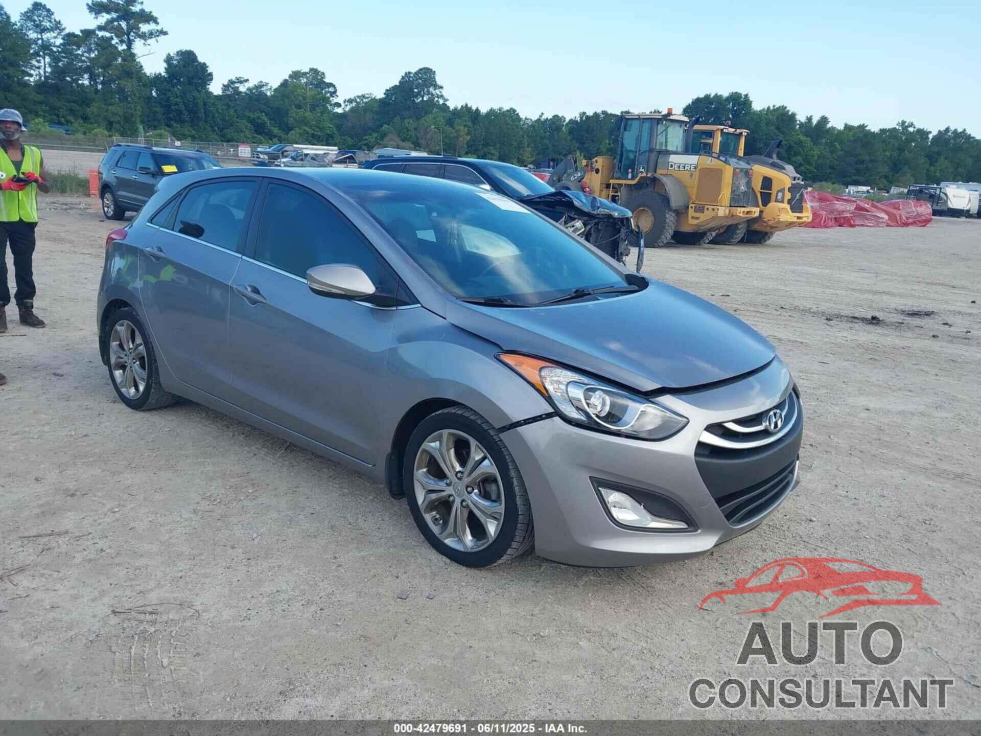 HYUNDAI ELANTRA GT 2013 - KMHD35LE2DU052124