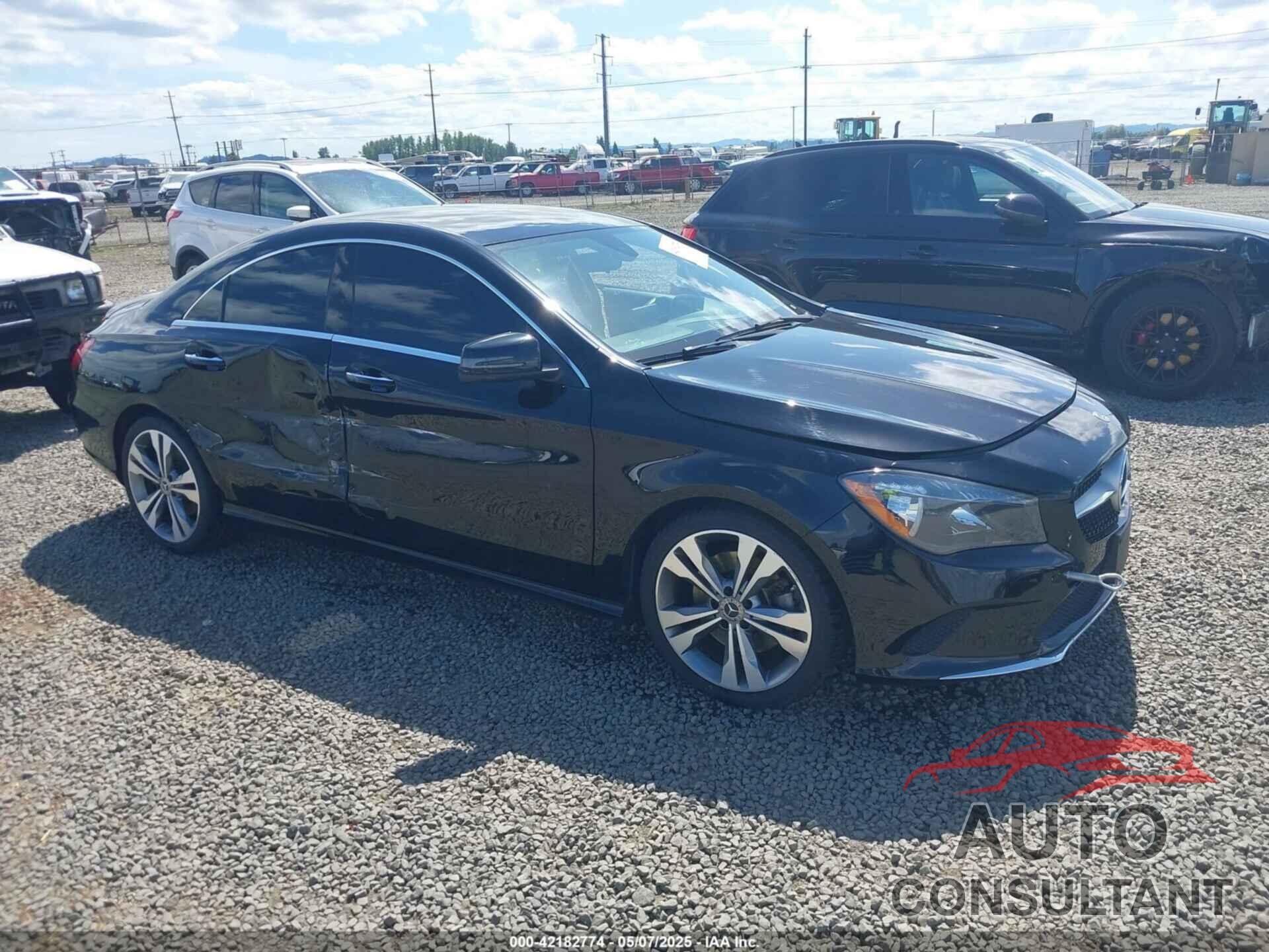 MERCEDES-BENZ CLA 250 2019 - WDDSJ4GB4KN725228