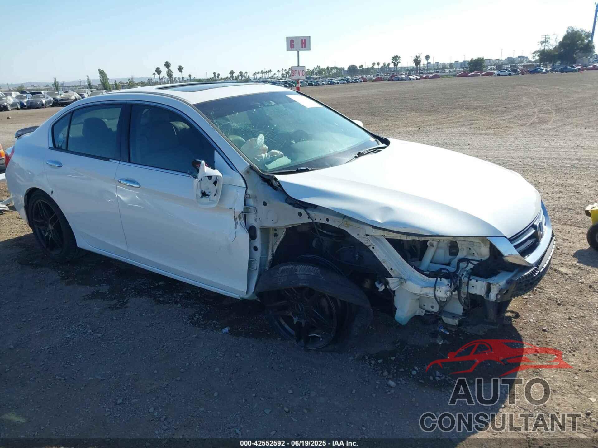 HONDA ACCORD 2013 - 1HGCR3F82DA031737