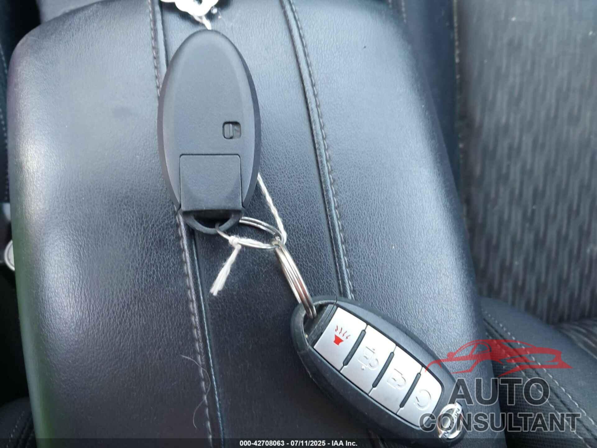 NISSAN ROGUE 2017 - JN8AT2MT4HW391811