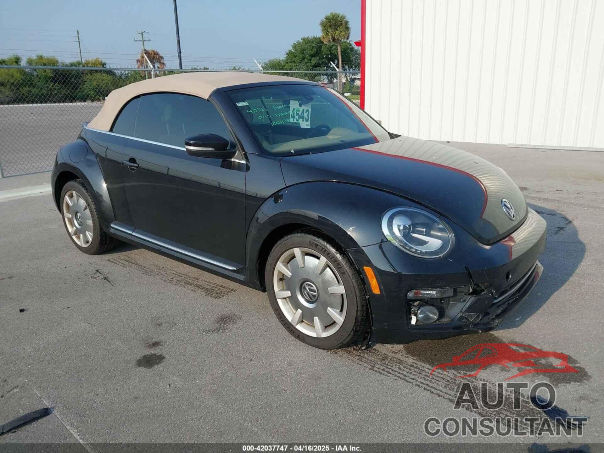 VOLKSWAGEN BEETLE 2019 - 3VW5DAAT0KM508720