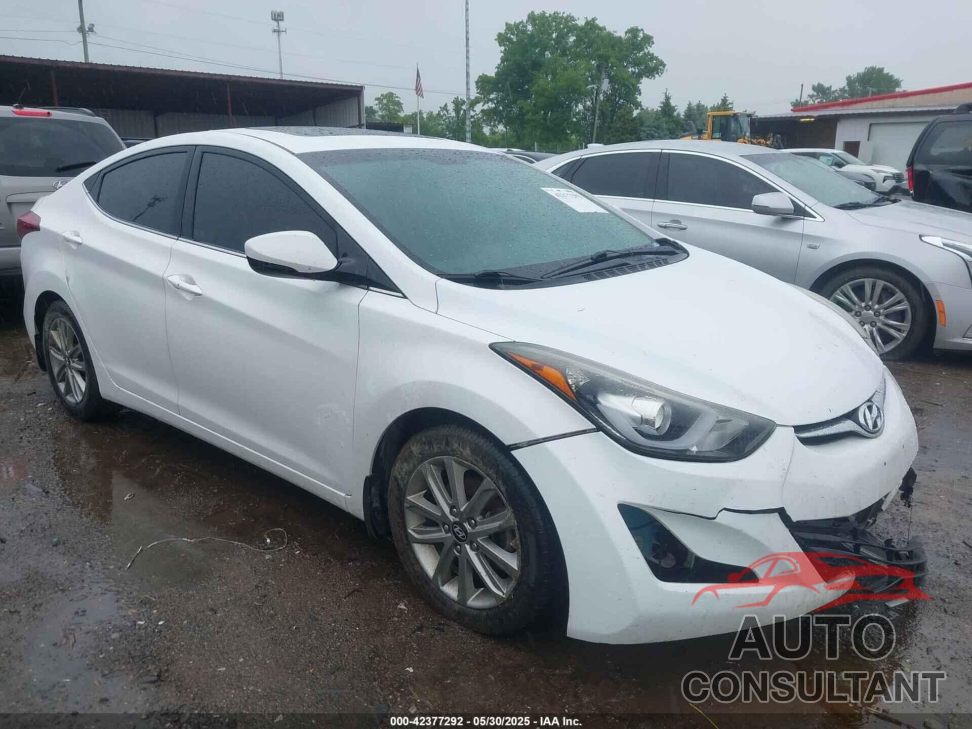 HYUNDAI ELANTRA 2015 - 5NPDH4AE8FH584235