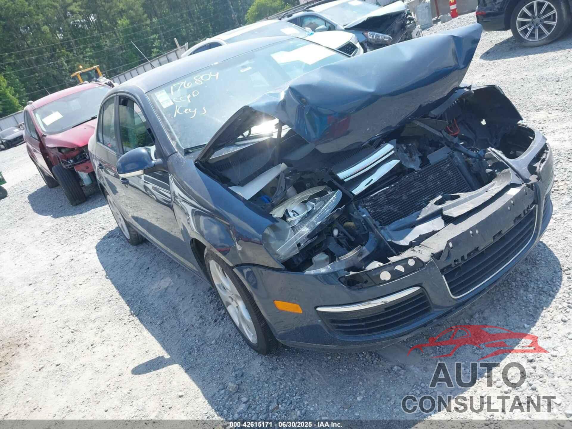 VOLKSWAGEN JETTA 2009 - 3VWJZ71K49M176804
