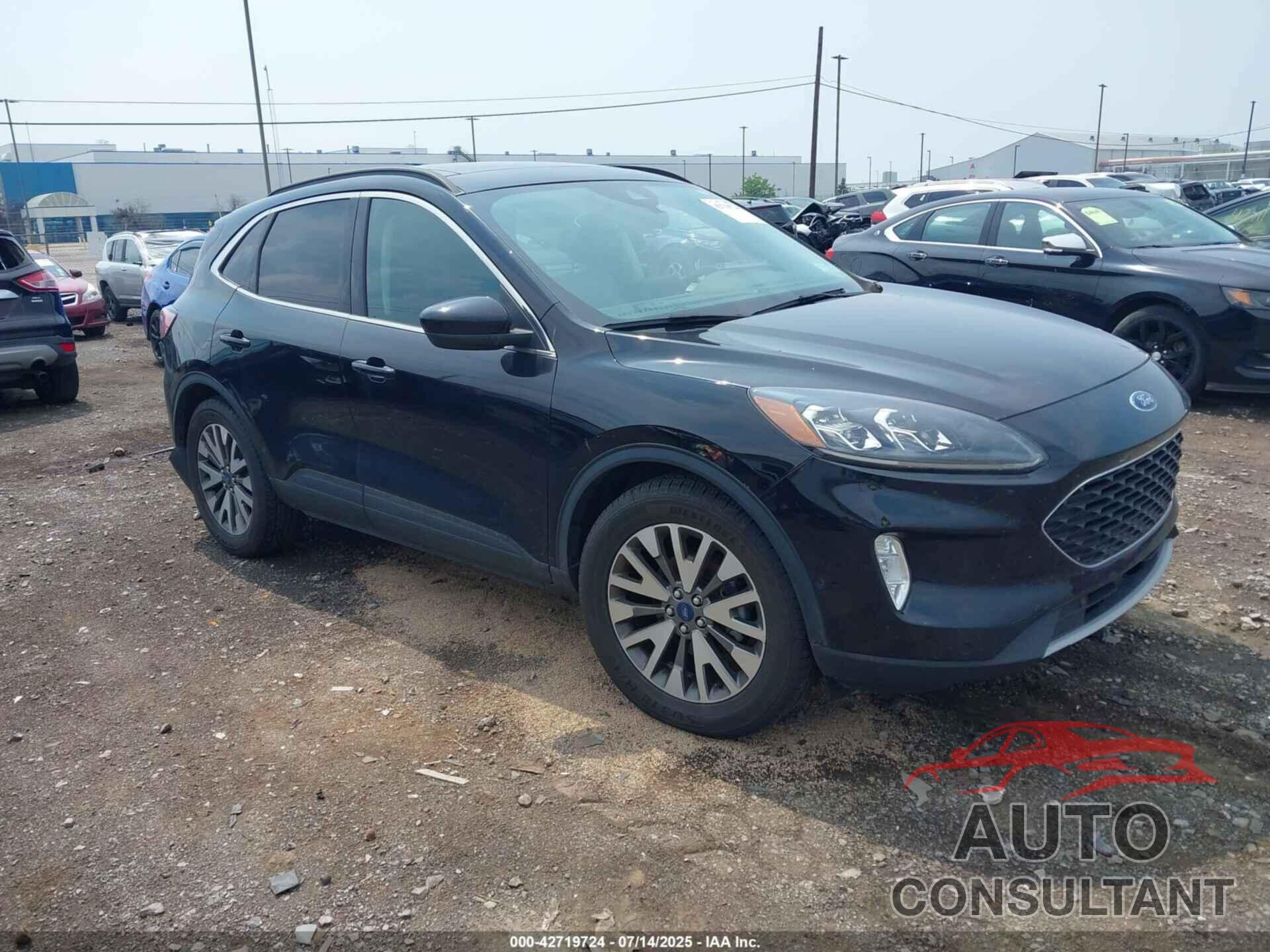 FORD ESCAPE 2021 - 1FMCU9J95MUA54911