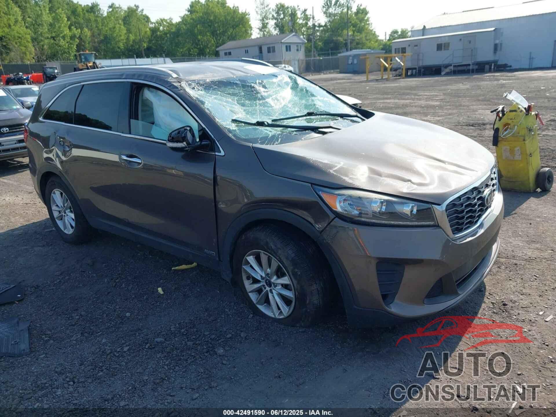 KIA SORENTO 2019 - 5XYPGDA33KG440141