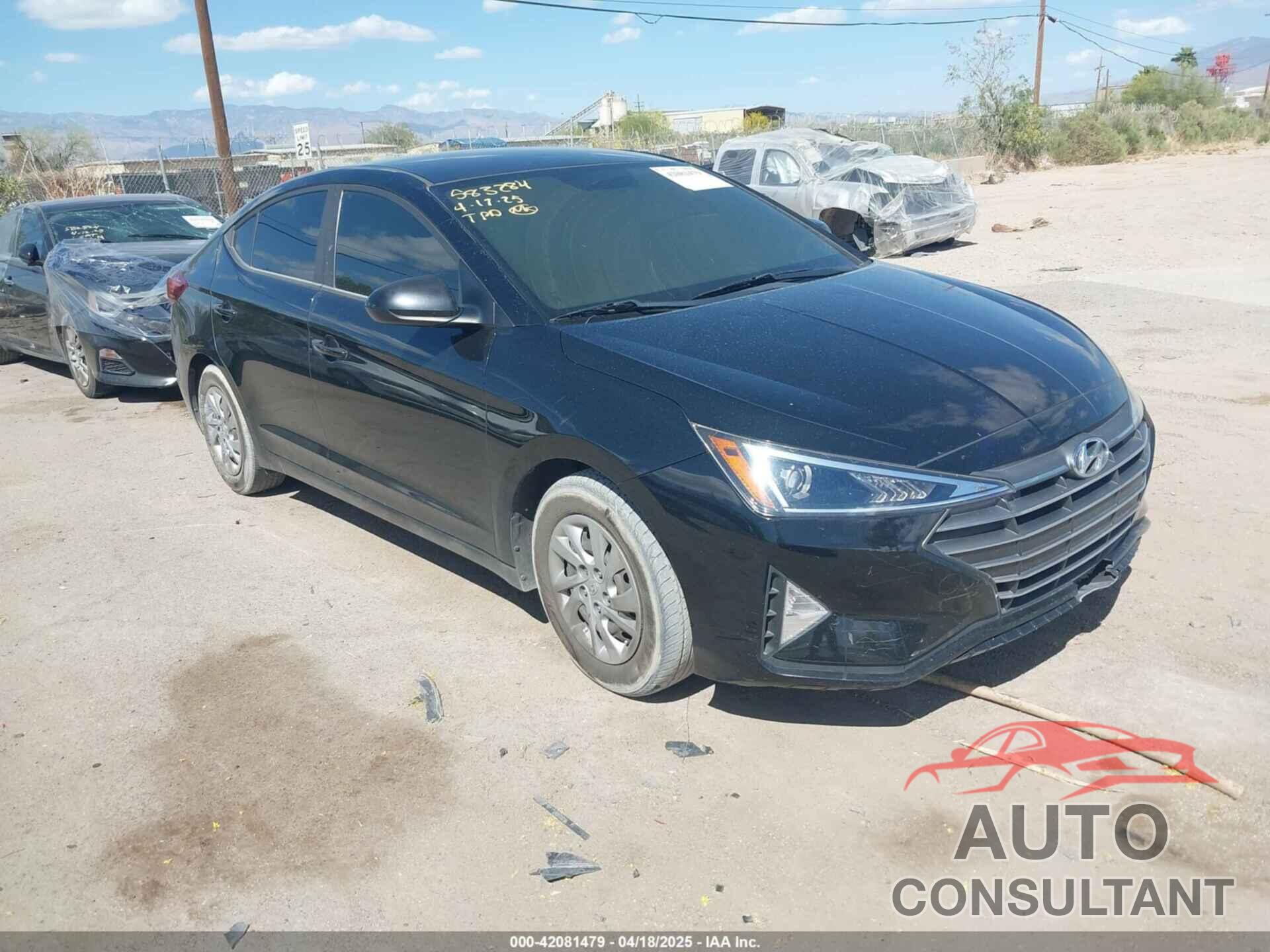 HYUNDAI ELANTRA 2019 - KMHD74LF4KU847101