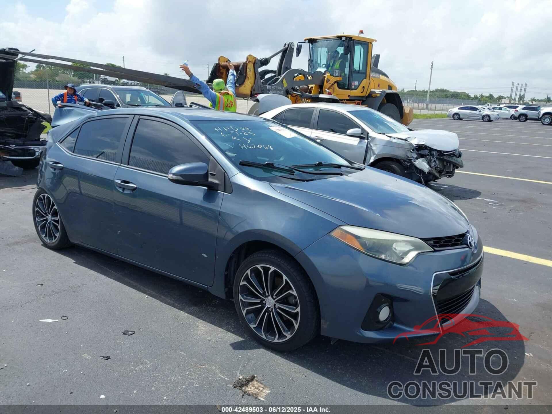 TOYOTA COROLLA 2015 - 2T1BURHE7FC462068