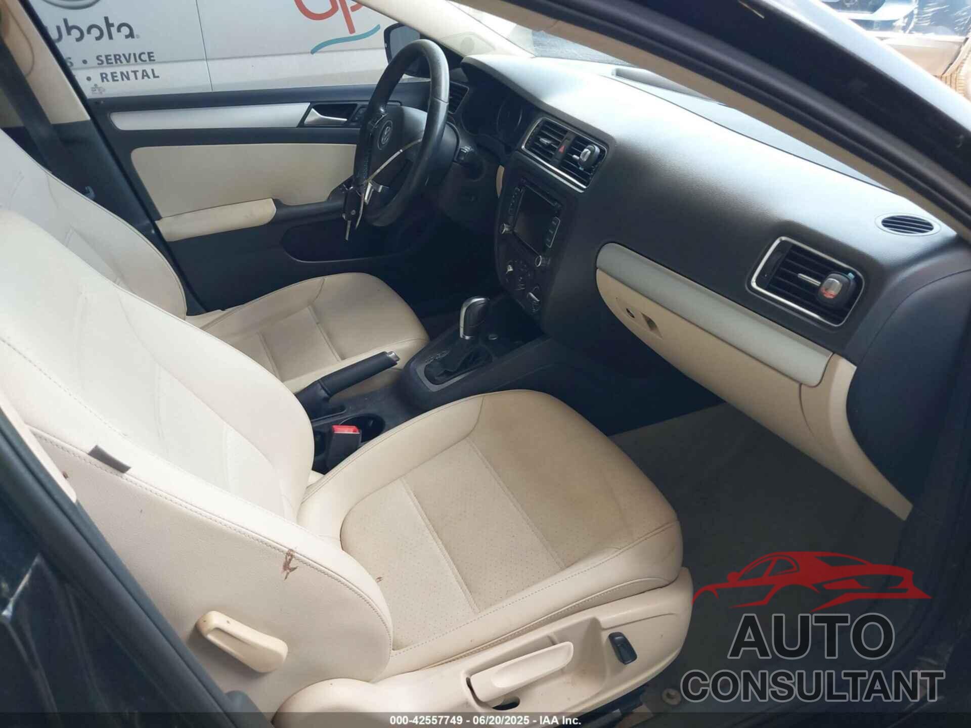 VOLKSWAGEN JETTA 2014 - 3VWD07AJ7EM431972