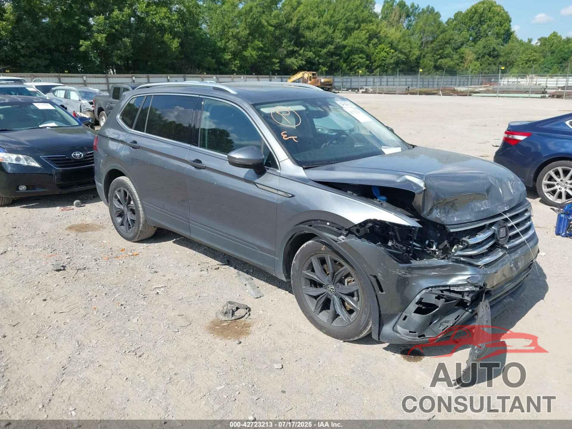 VOLKSWAGEN TIGUAN 2022 - 3VV3B7AX1NM166528