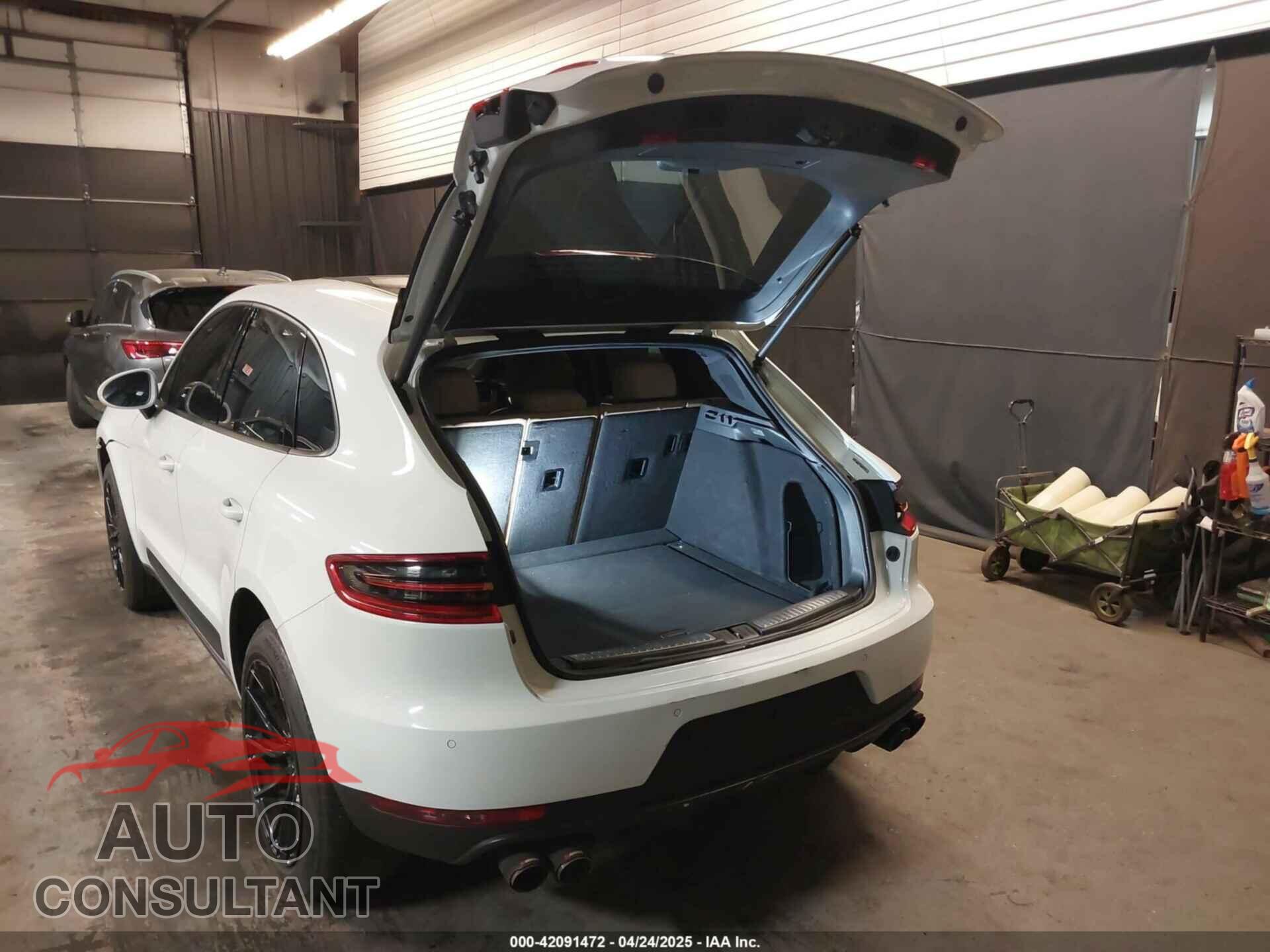 PORSCHE MACAN 2018 - WP1AA2A53JLB21210