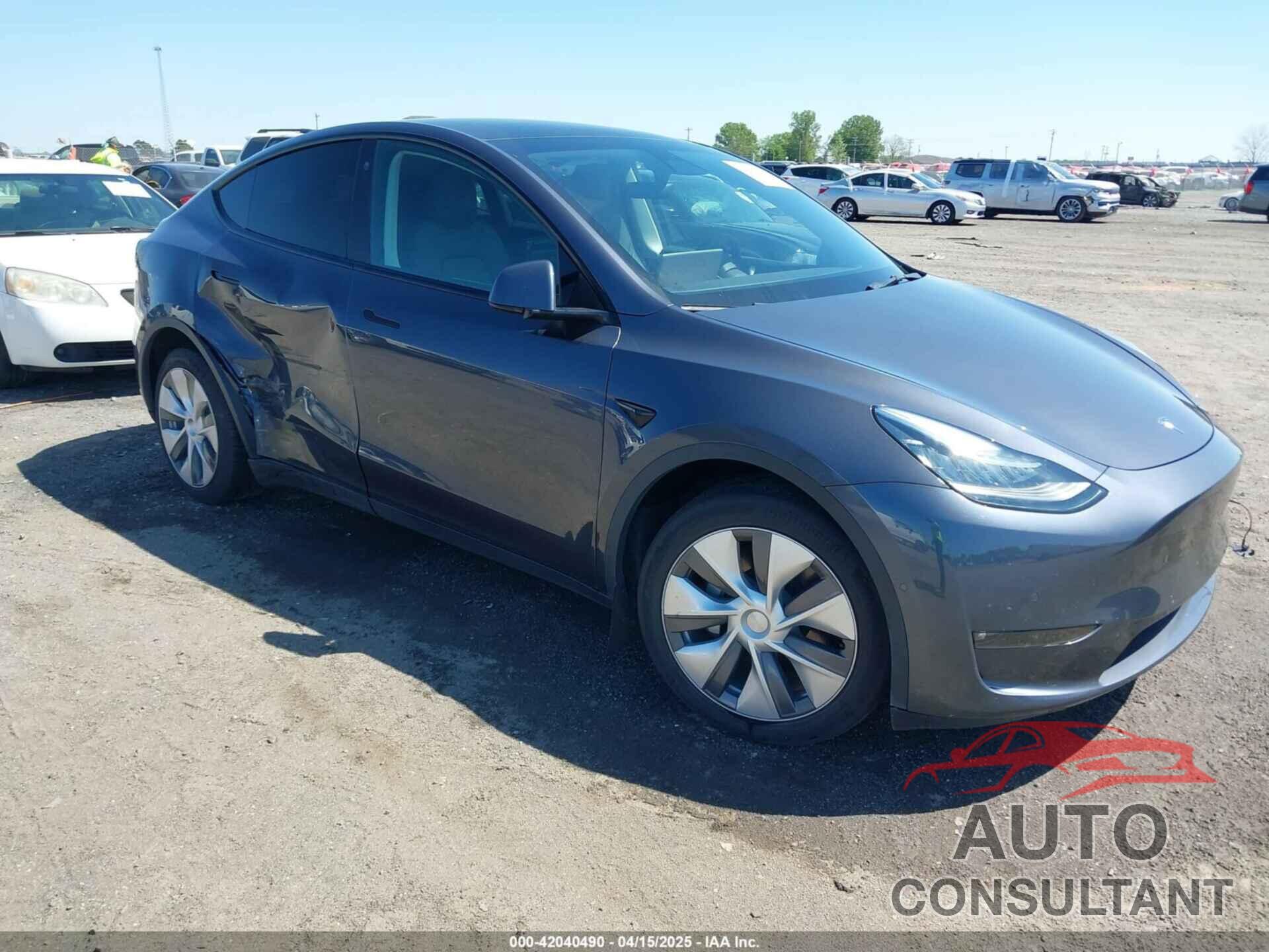 TESLA MODEL Y 2022 - 7SAYGDEE7NF426404