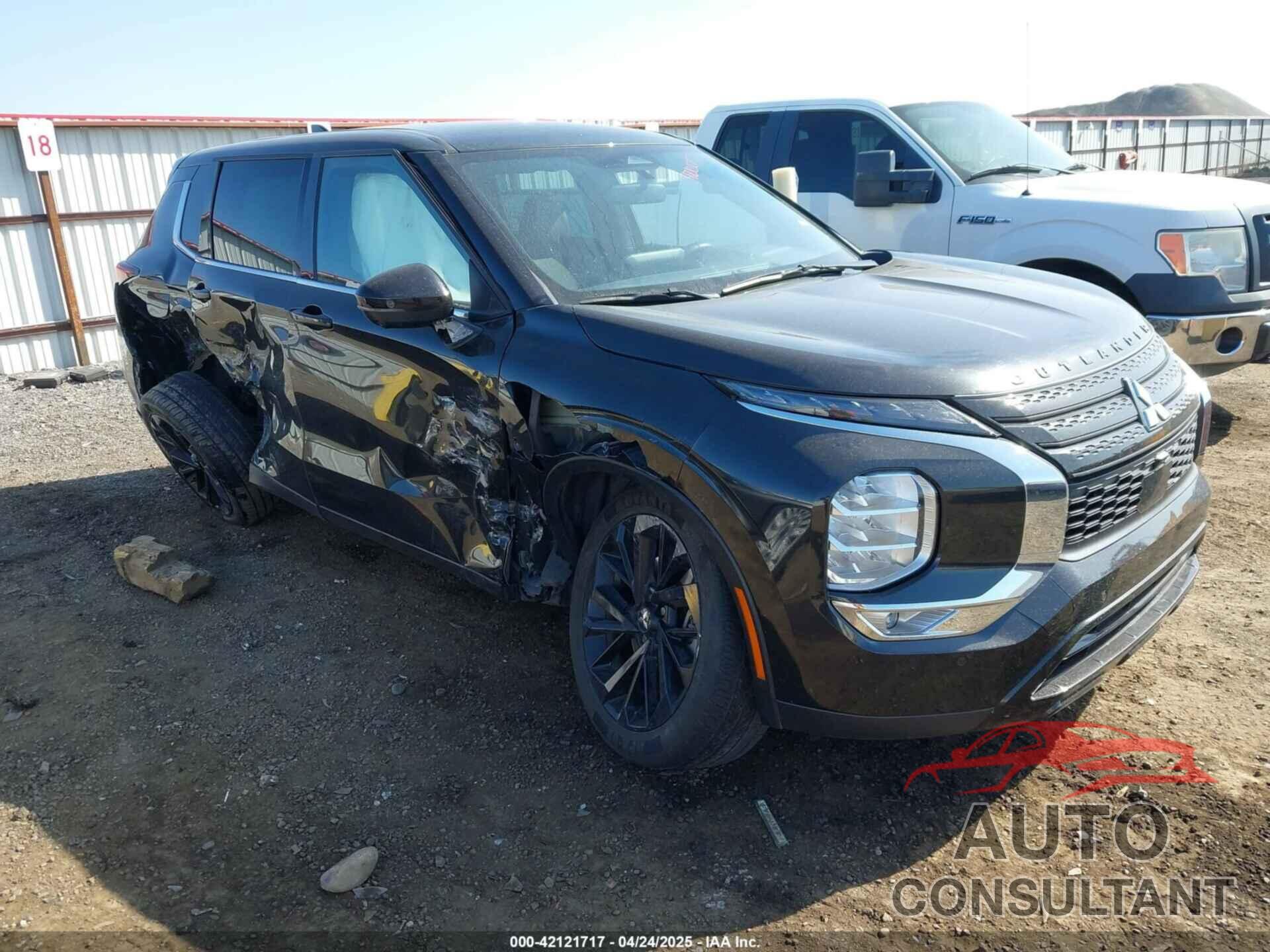 MITSUBISHI OUTLANDER 2023 - JA4J3UA87PZ034220