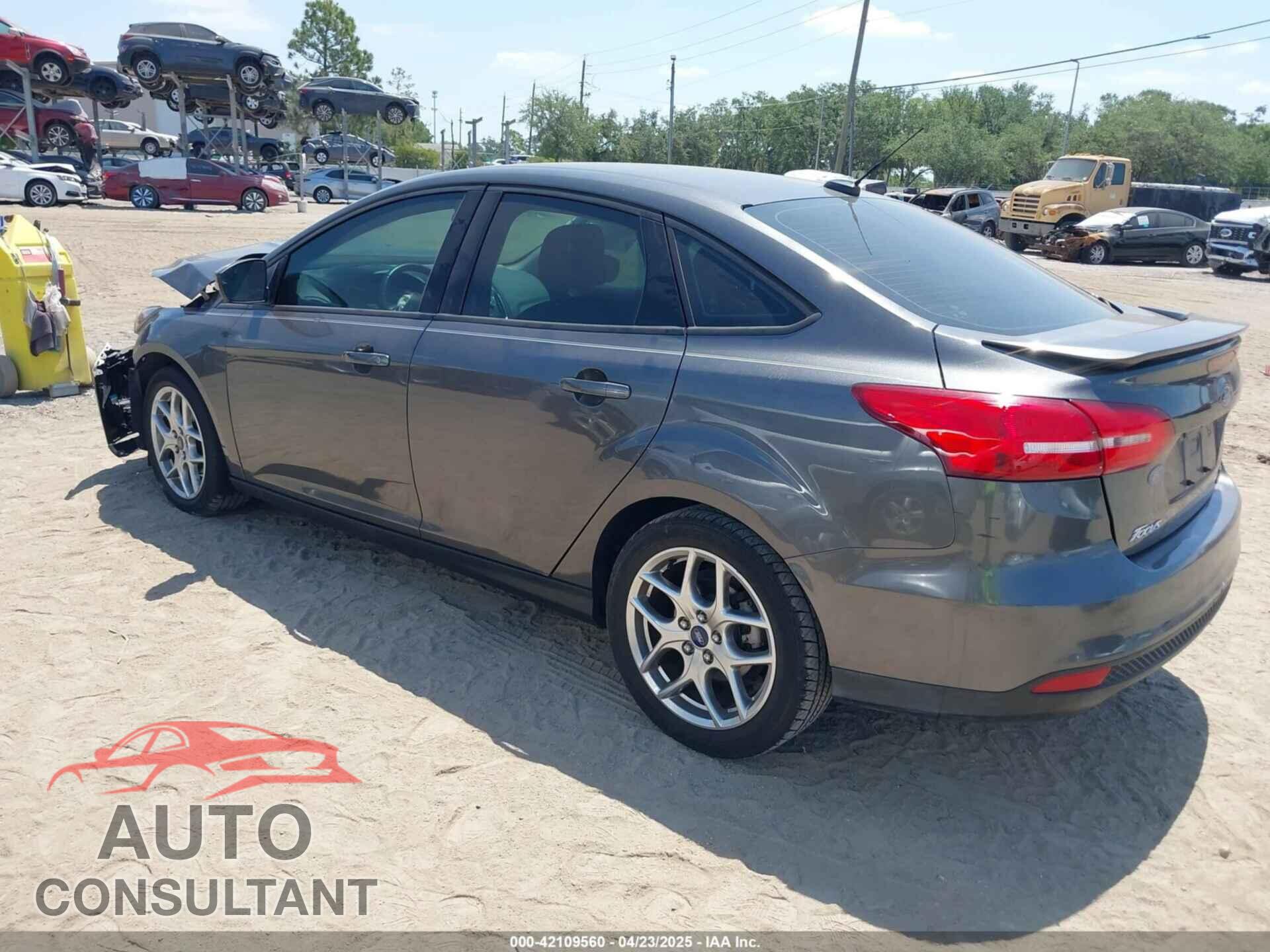 FORD FOCUS 2015 - 1FADP3F20FL215236