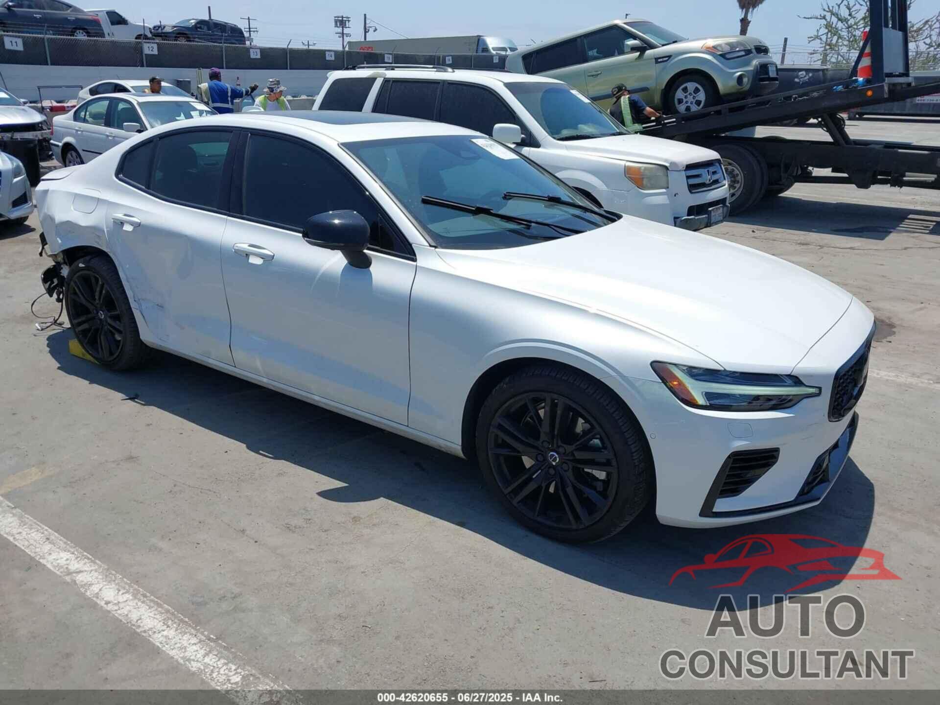 VOLVO S60 RECHARGE PLUG-IN HYBRID 2024 - 7JRH60FHXRG312511