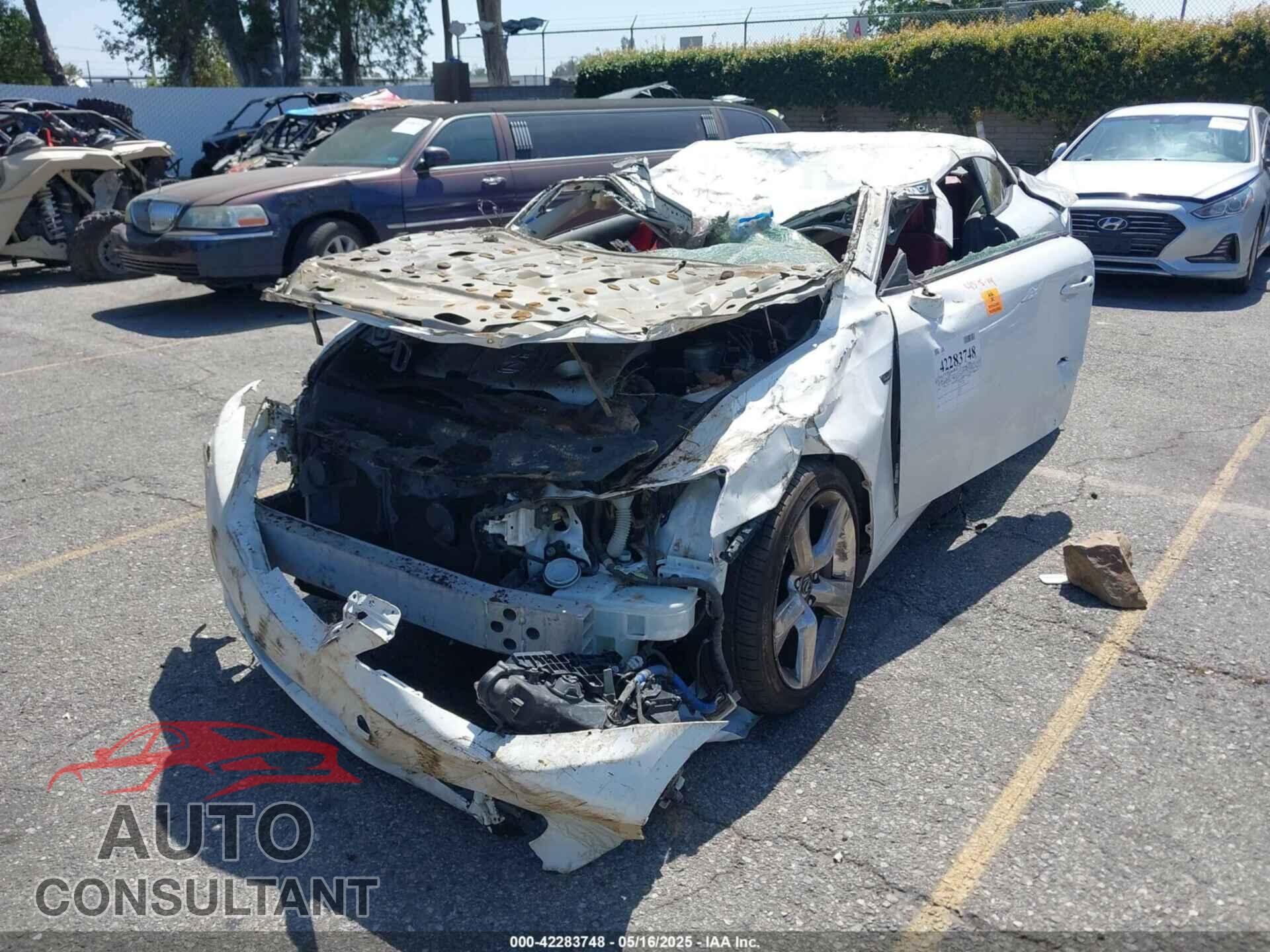 LEXUS IS 350C 2014 - JTHFE2C25E2510620