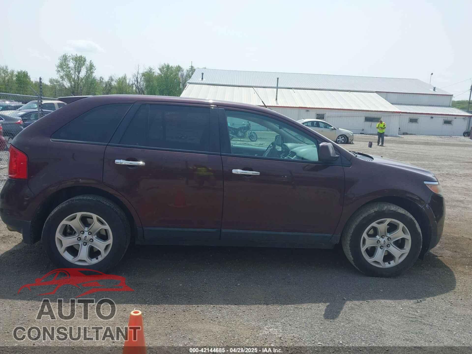 FORD EDGE 2011 - 2FMDK3JC8BBA03389