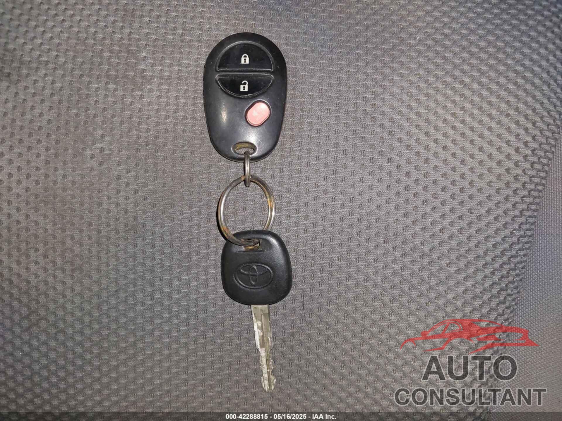 TOYOTA TACOMA 2010 - 5TEMU4FN1AZ738584