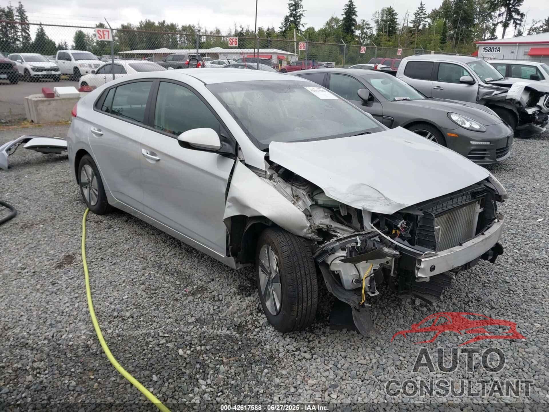 HYUNDAI IONIQ HYBRID 2017 - KMHC65LC7HU022012