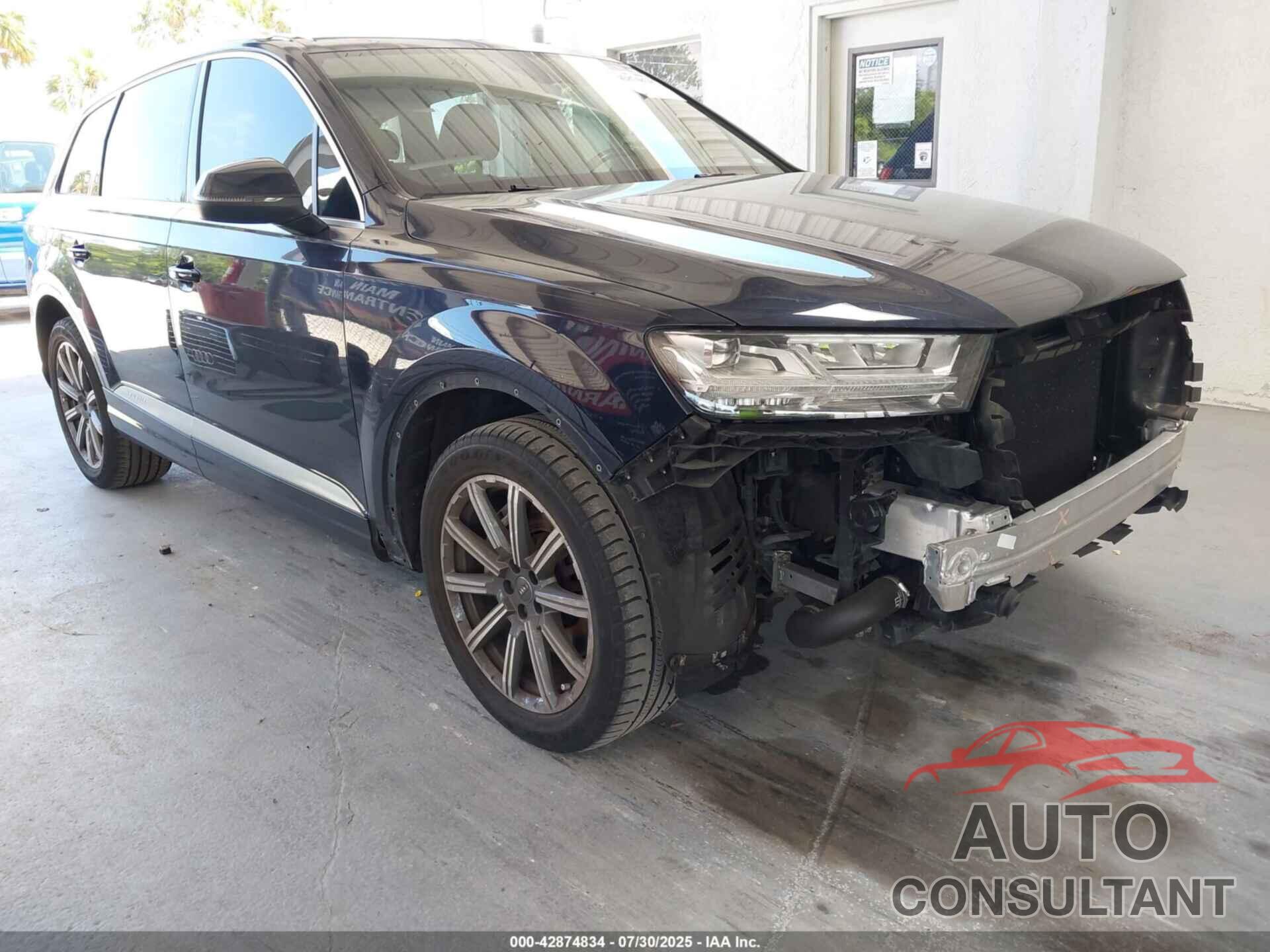 AUDI Q7 2017 - WA1LHAF70HD039461