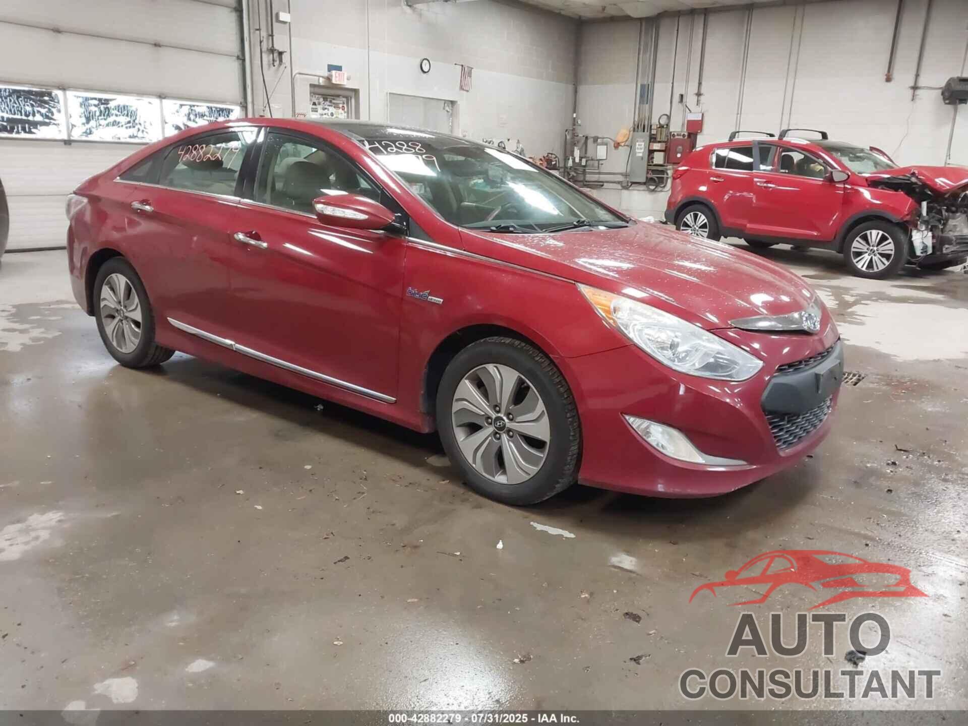 HYUNDAI SONATA HYBRID 2015 - KMHEC4A4XFA136687