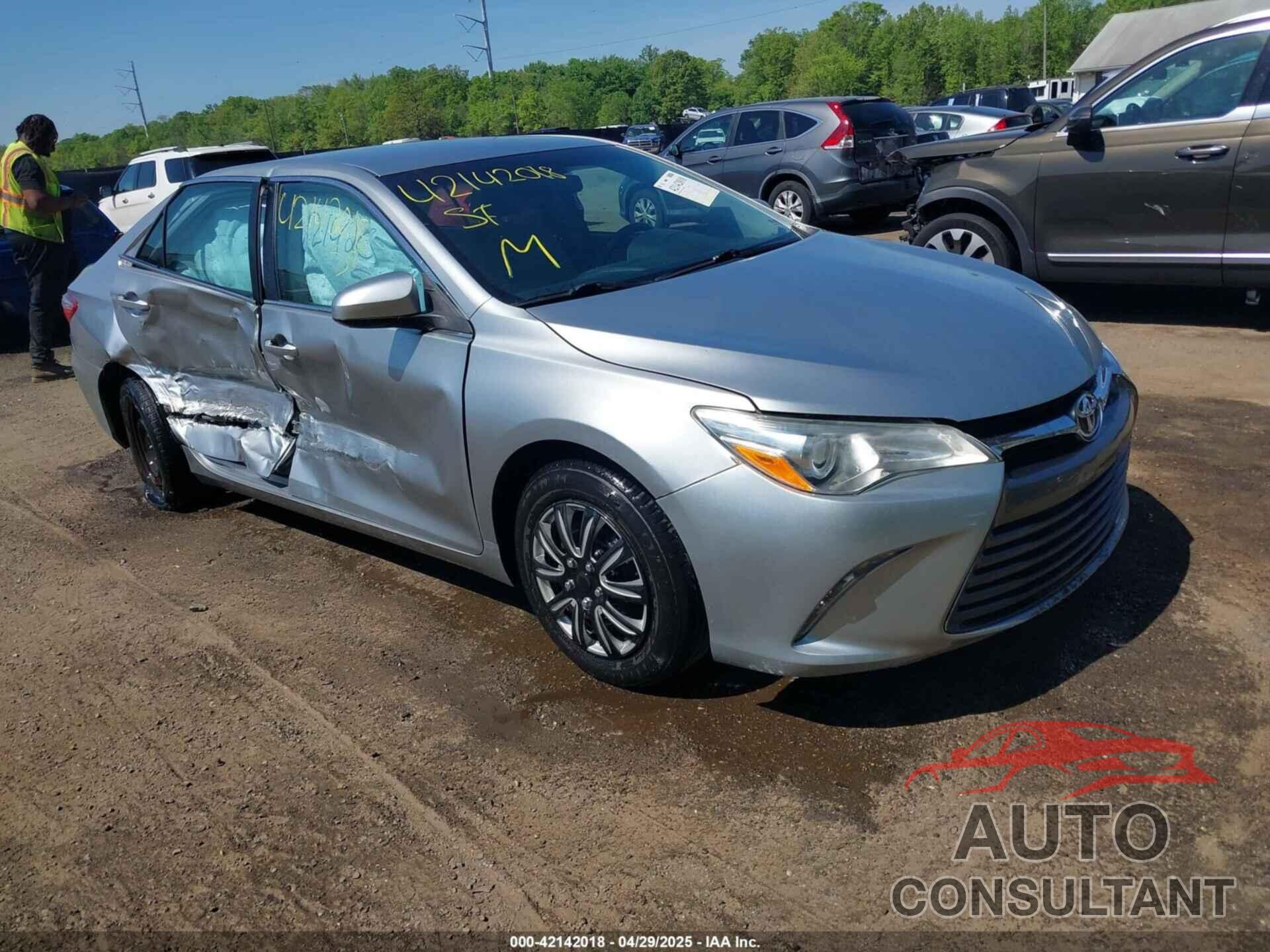 TOYOTA CAMRY 2015 - 4T4BF1FK5FR472073