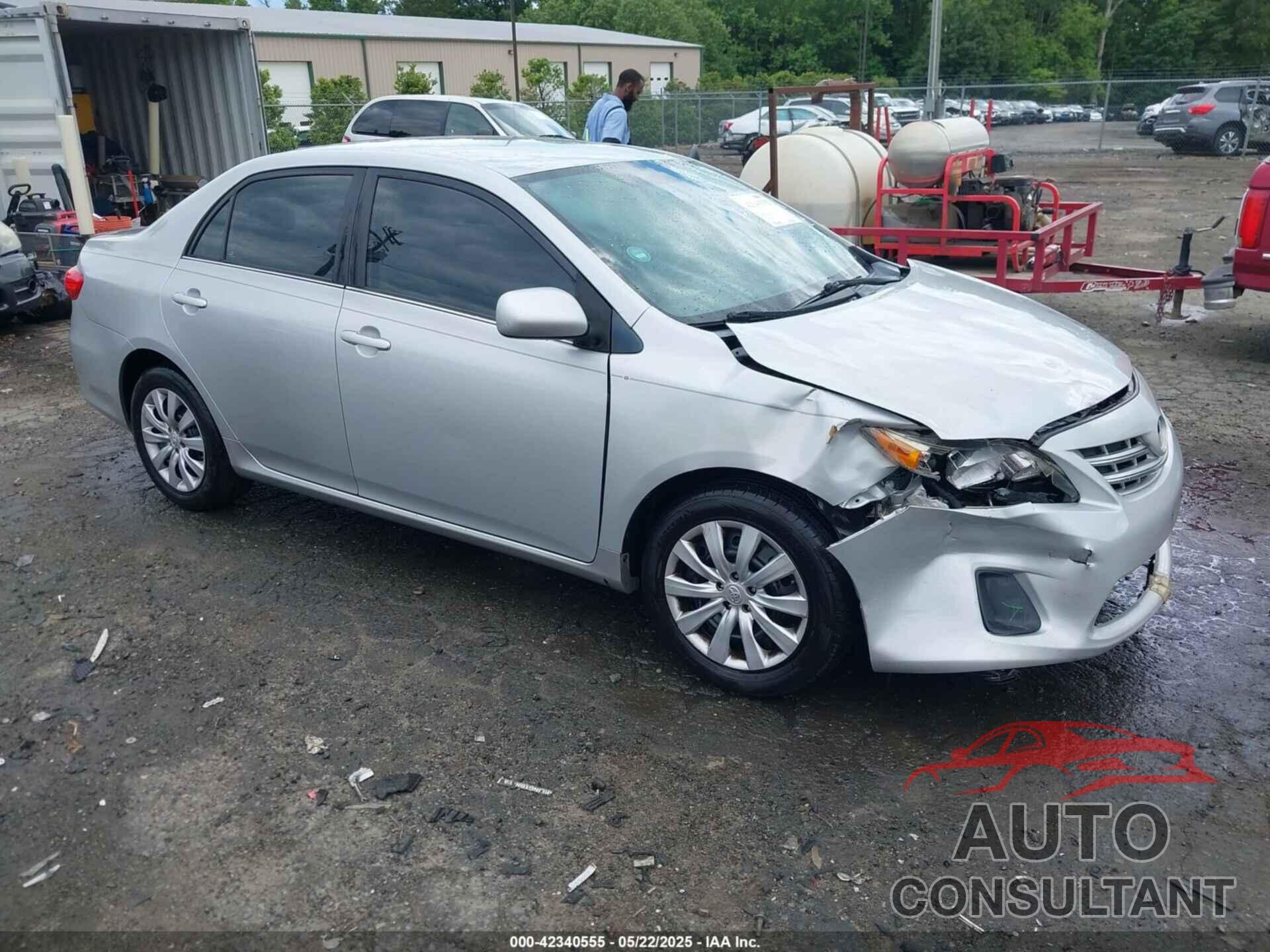 TOYOTA COROLLA 2013 - 2T1BU4EE5DC127461