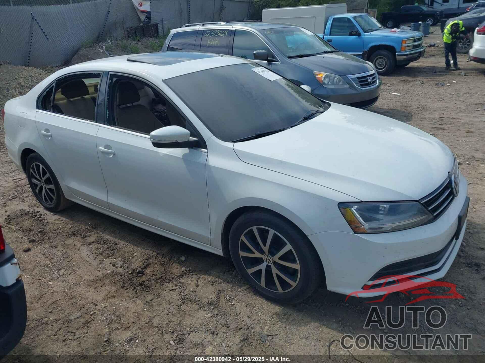 VOLKSWAGEN JETTA 2017 - 3VWDB7AJ1HM241499