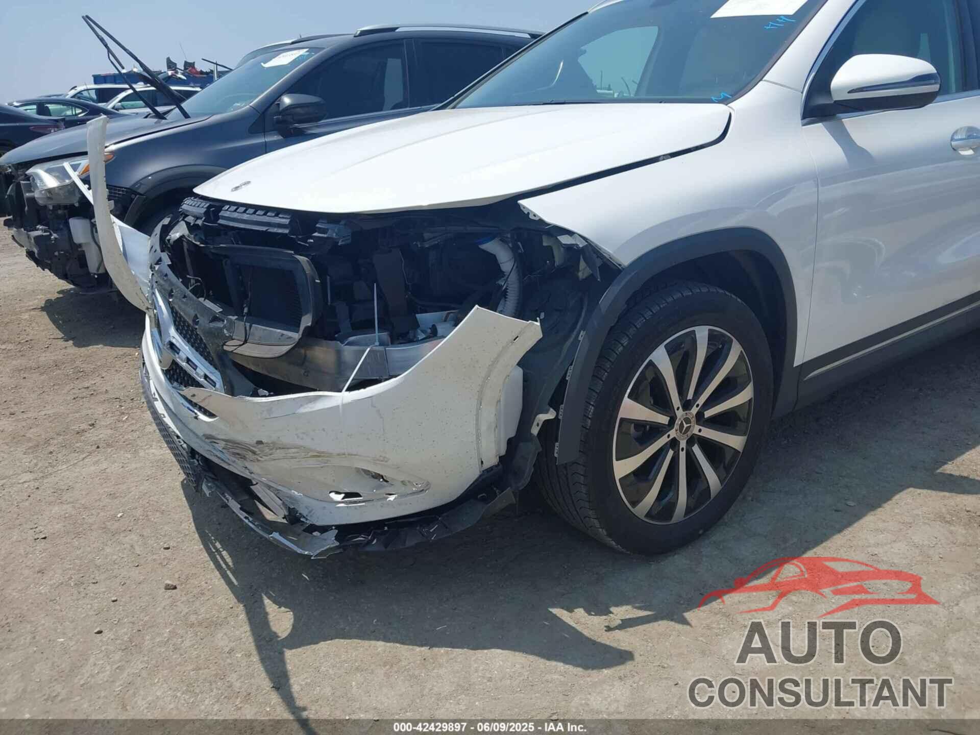 MERCEDES-BENZ GLA 250 2023 - W1N4N4GB2PJ462073