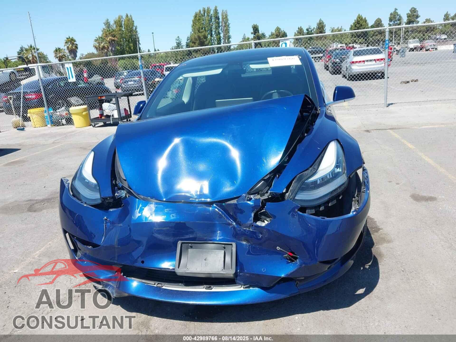 TESLA MODEL 3 2018 - 5YJ3E1EB8JF105256