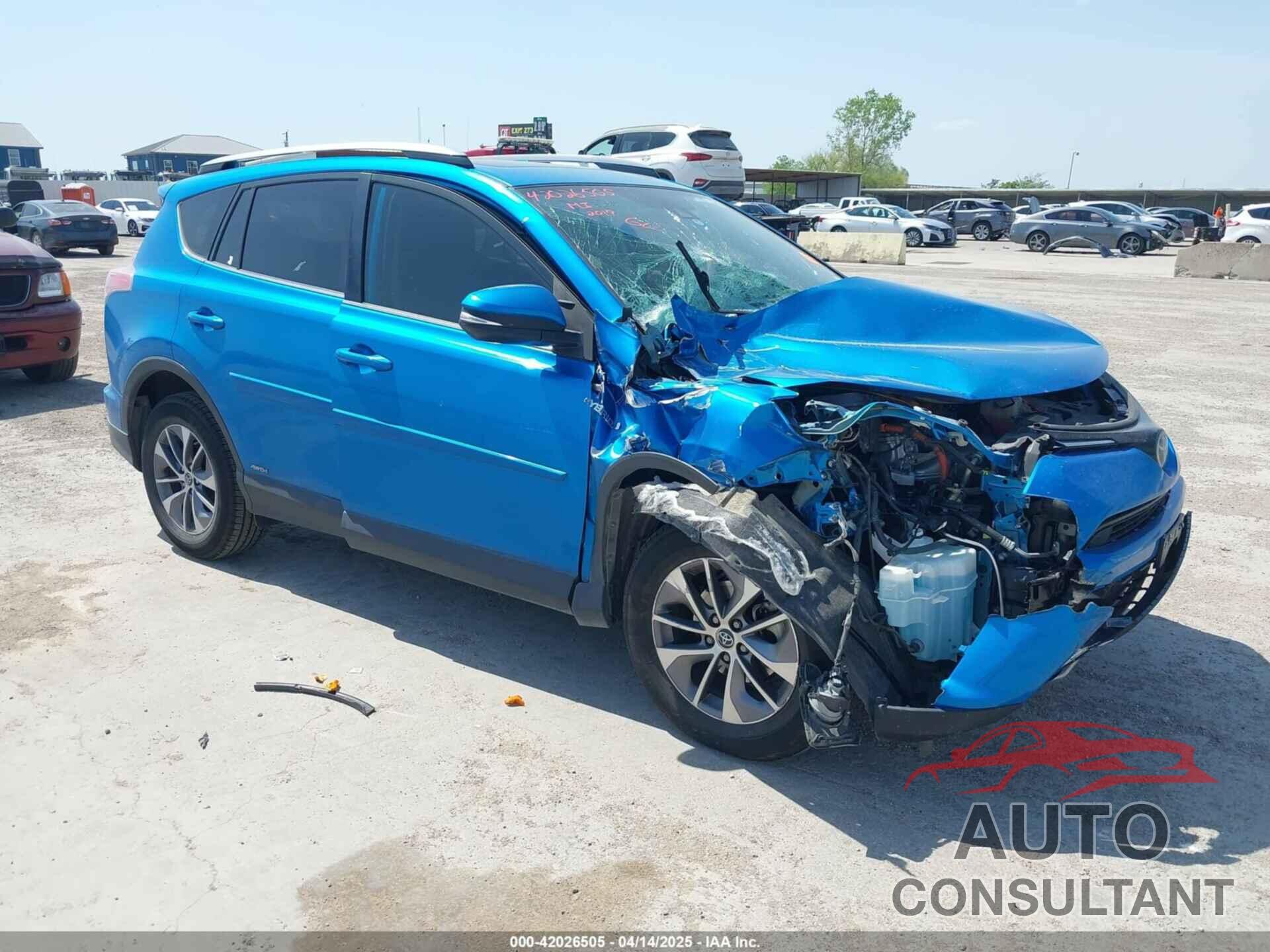 TOYOTA RAV4 HYBRID 2017 - JTMRJREVXHD112743