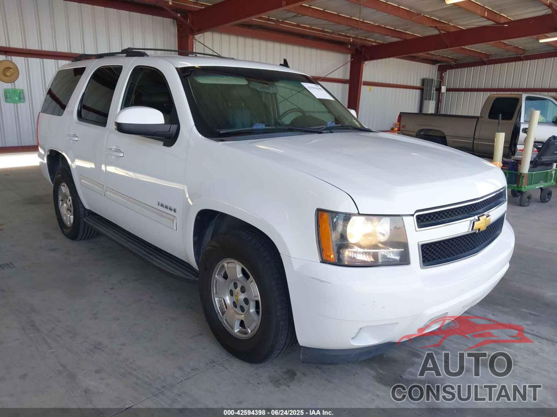 CHEVROLET TAHOE 2013 - 1GNSCBE01DR337273